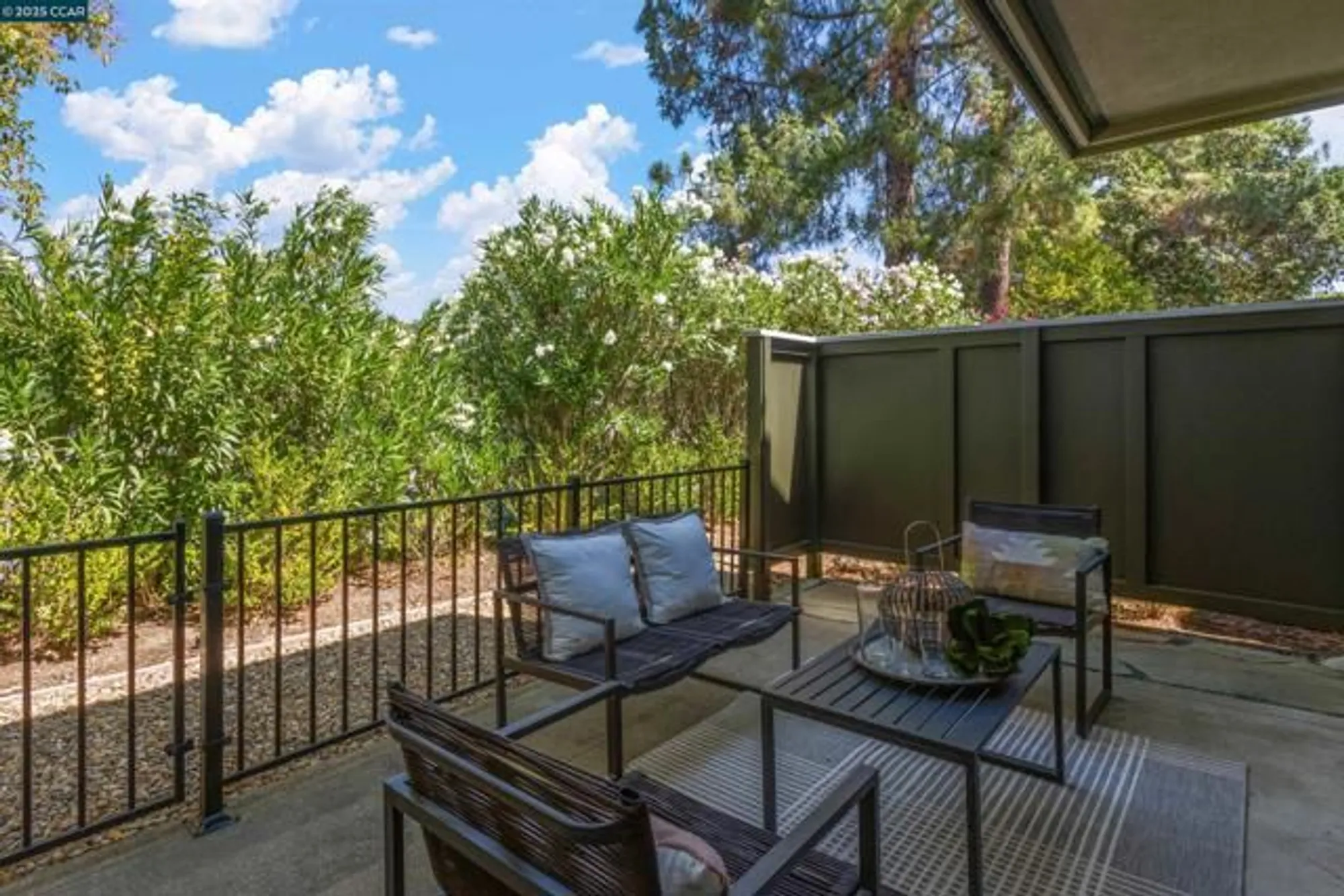 Property Slideshow image 14 of 29 | 1101 singingwood ct apt 4, Walnut Creek, CA, 94595