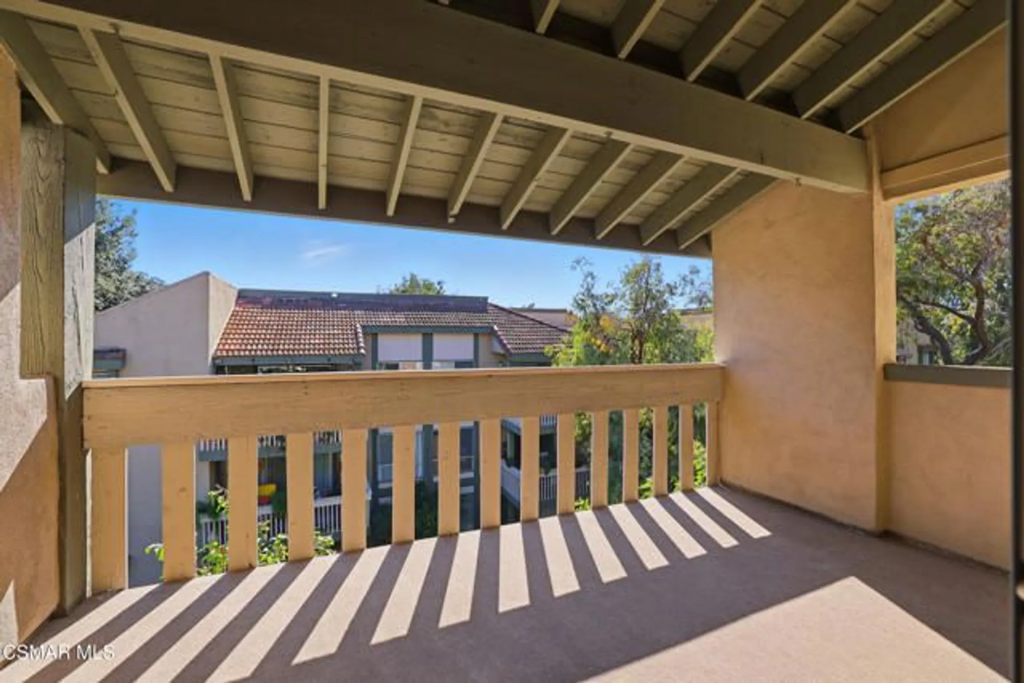 Property Slideshow image 14 of 30 | 245 oakleaf dr apt 205, Thousand Oaks, CA, 91360