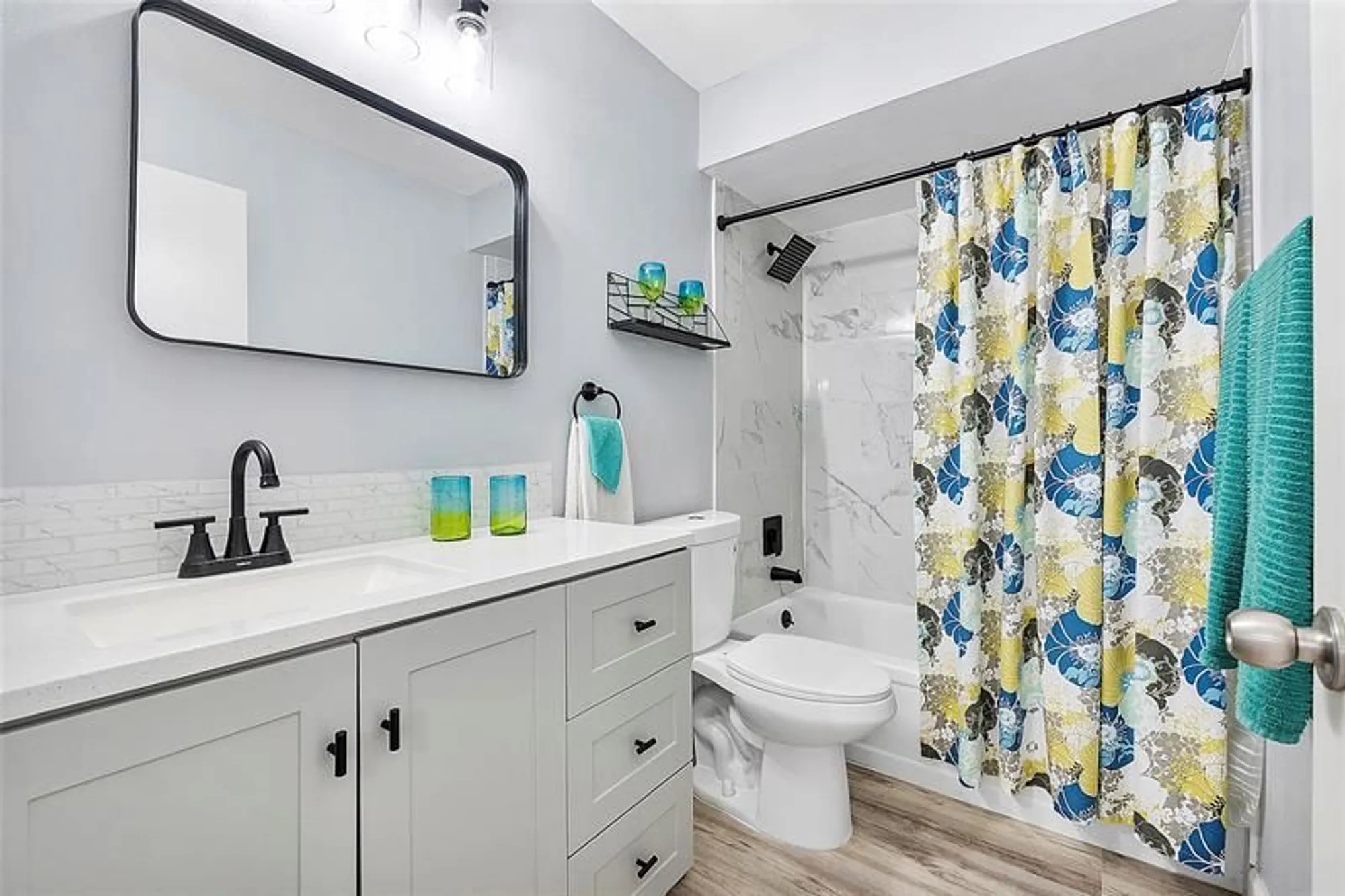 Property Slideshow image 11 of 27 | 393 bennington ln # 393, Lake Worth, FL, 33467