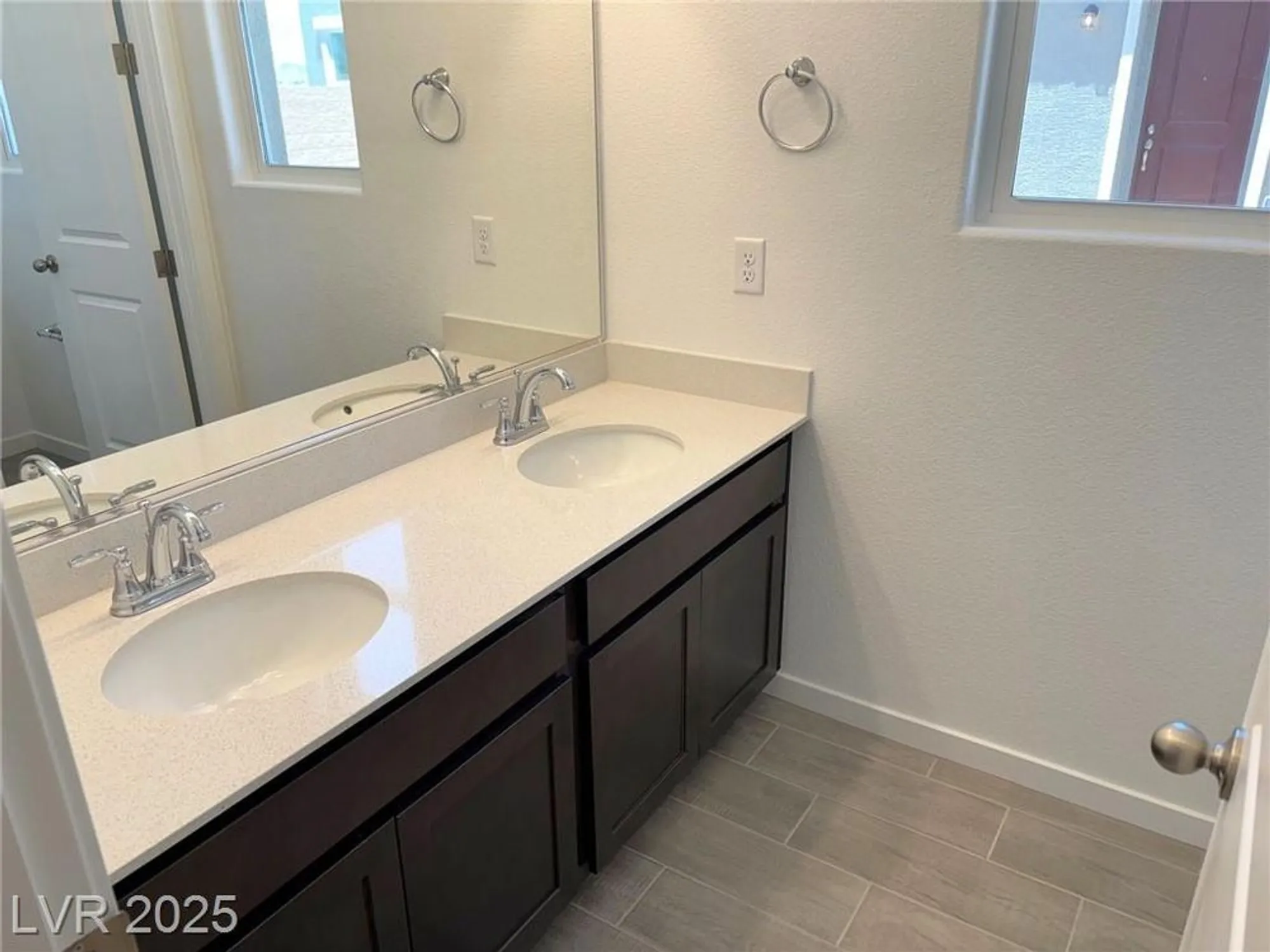 Property Slideshow image 5 of 27 | 5696 e badlands ln, Pahrump, NV, 89061