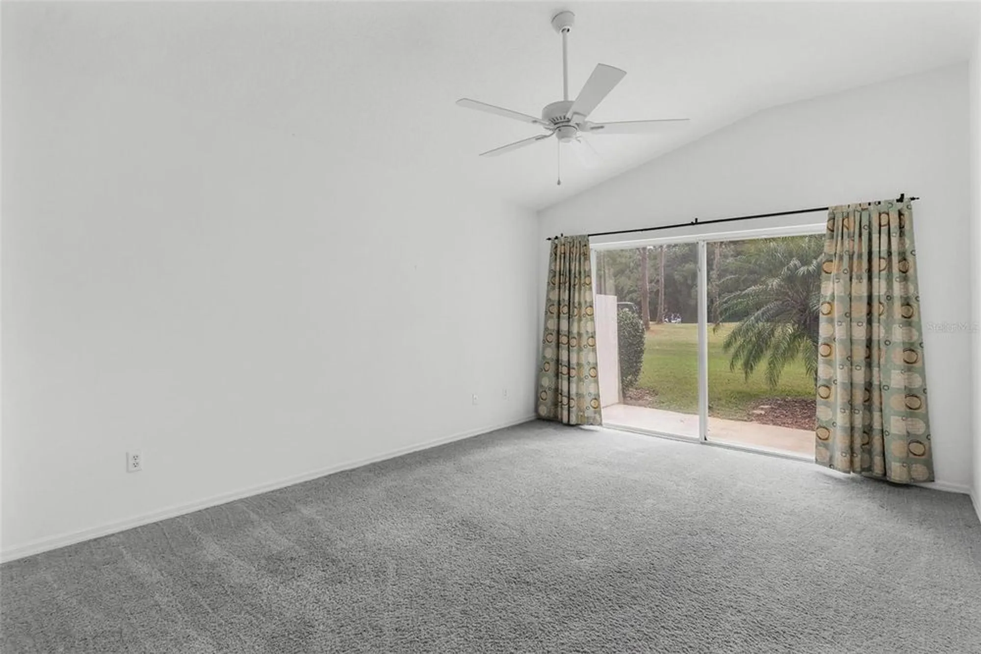 Property Slideshow image 12 of 39 | 7023 arcadian ct, Mount Dora, FL, 32757