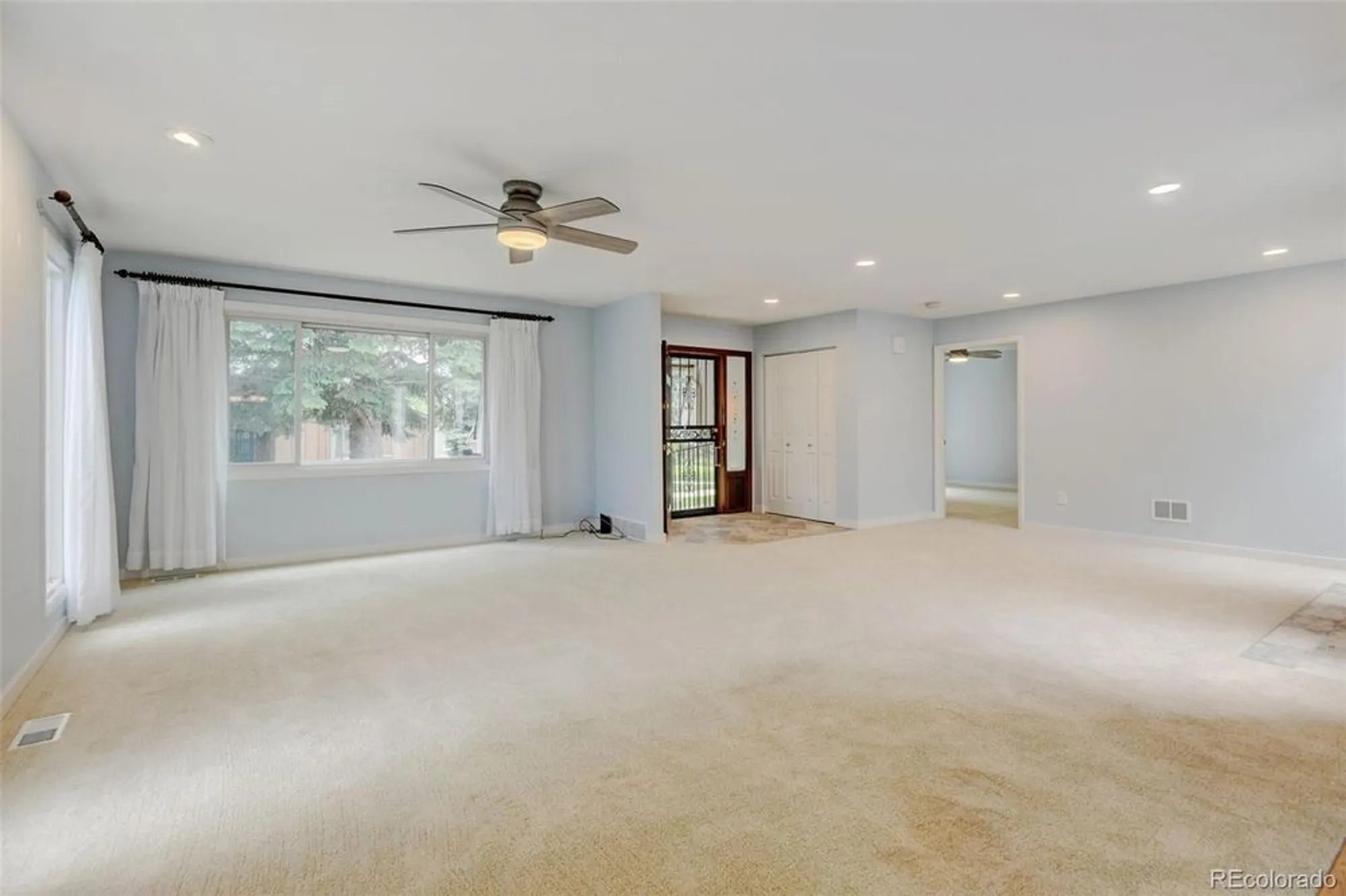 Property Slideshow image 12 of 39 | 20 scott dr, Broomfield, CO, 80020