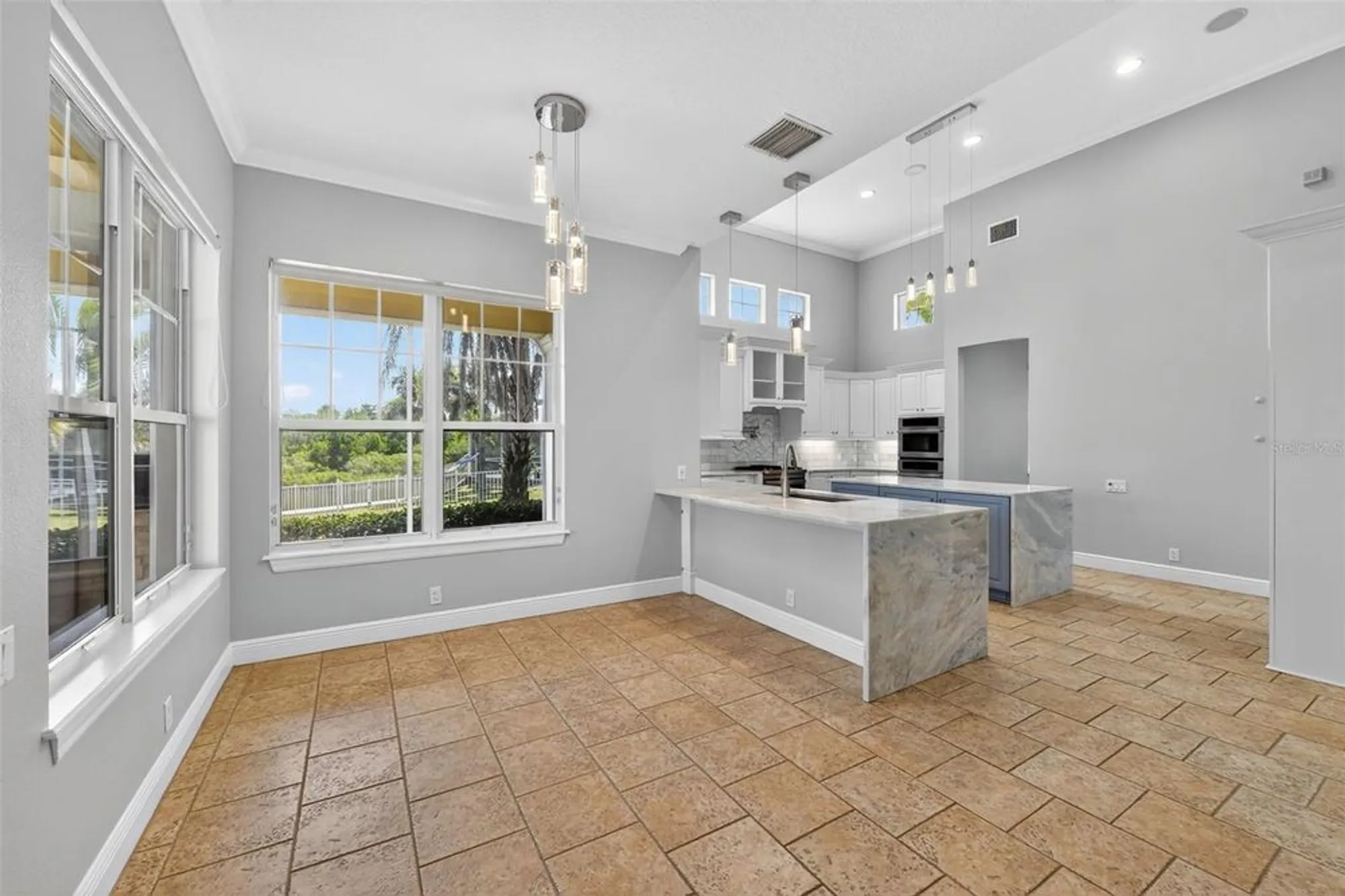 Property Slideshow image 10 of 56 | 5617 seagrass pl, Apollo Beach, FL, 33572