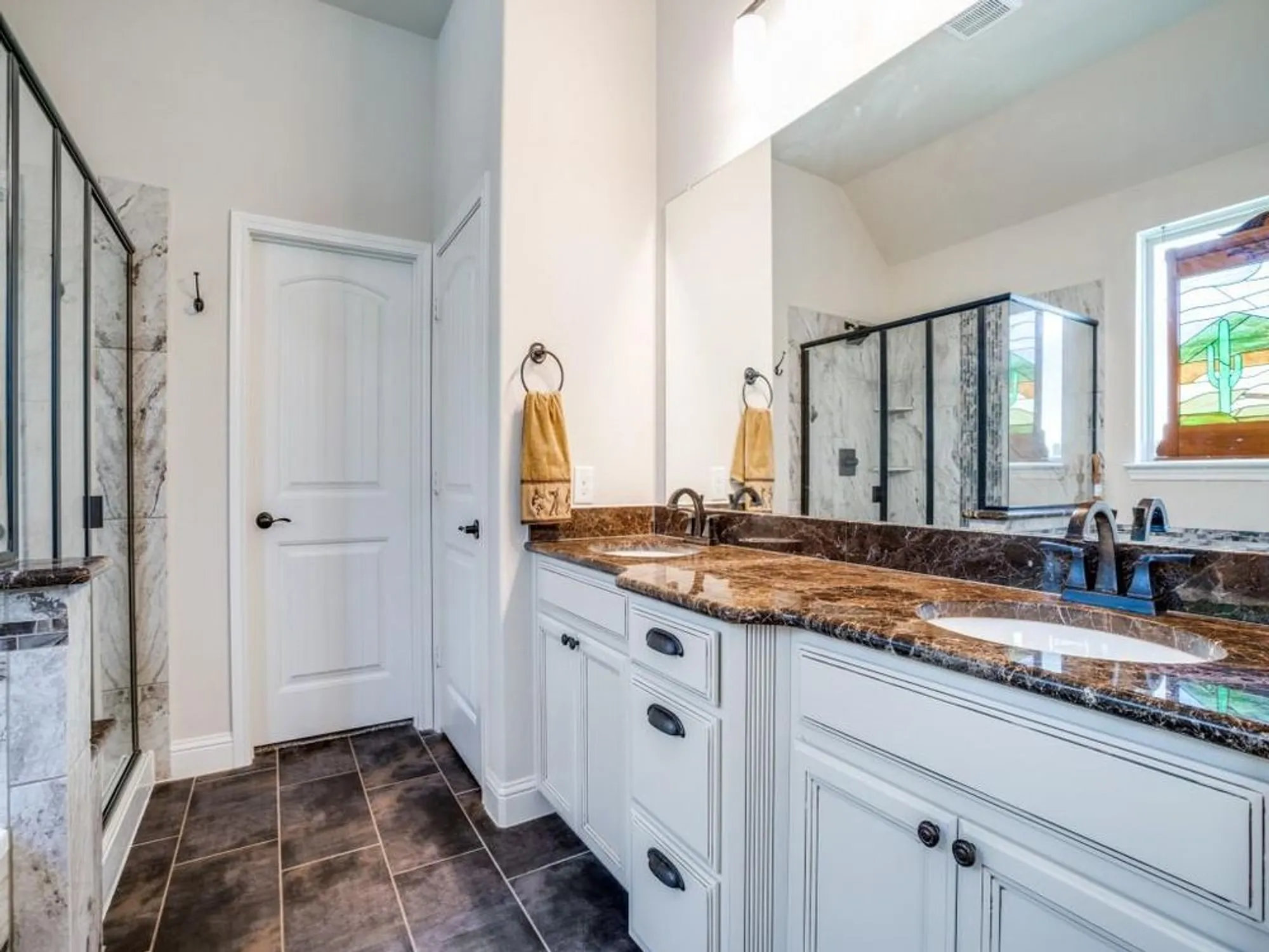 Property Slideshow image 14 of 27 | 8612 grassland dr, Mckinney, TX, 75070