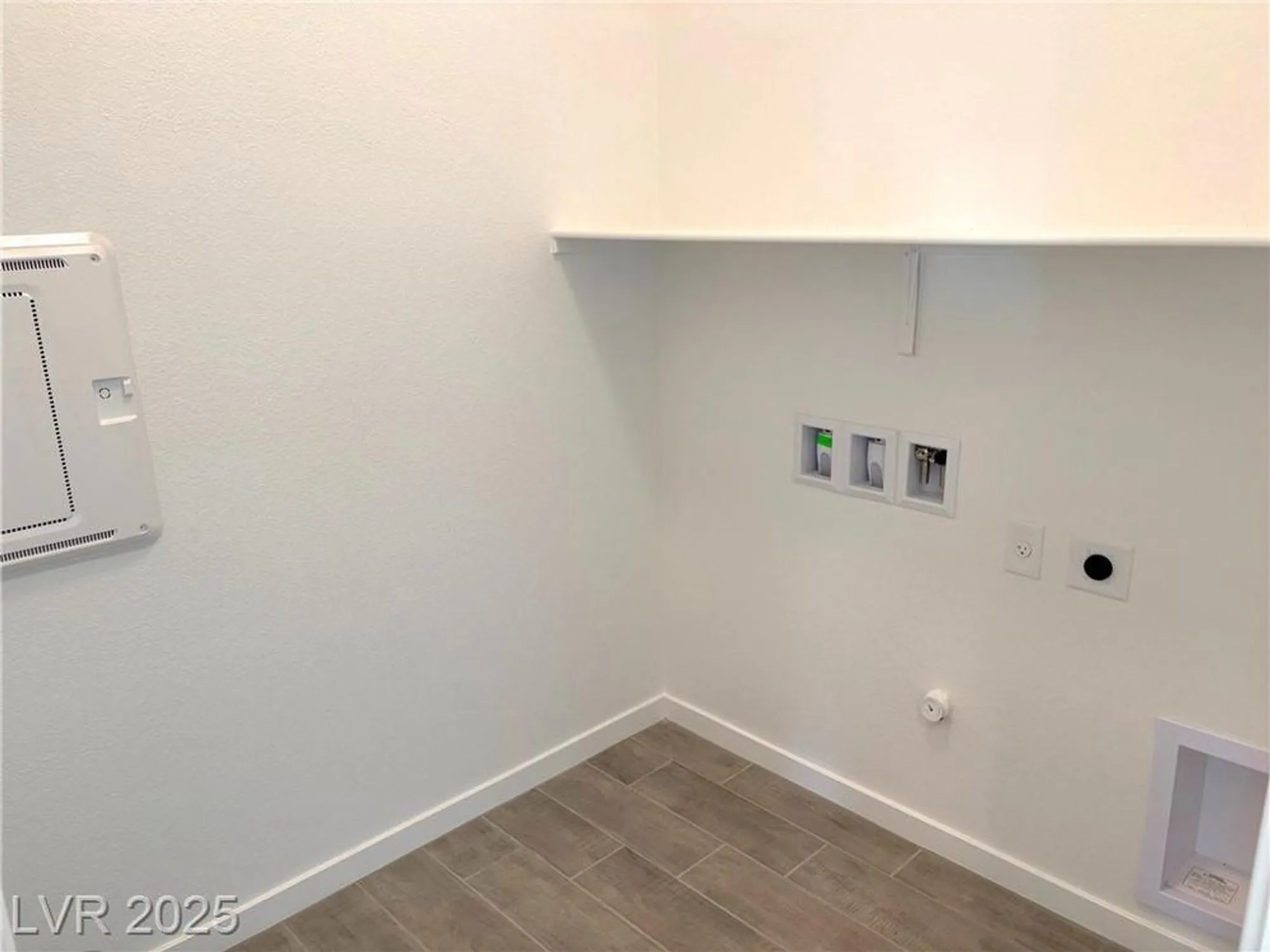 Property Slideshow image 19 of 30 | 4324 angel falls ct, Pahrump, NV, 89061