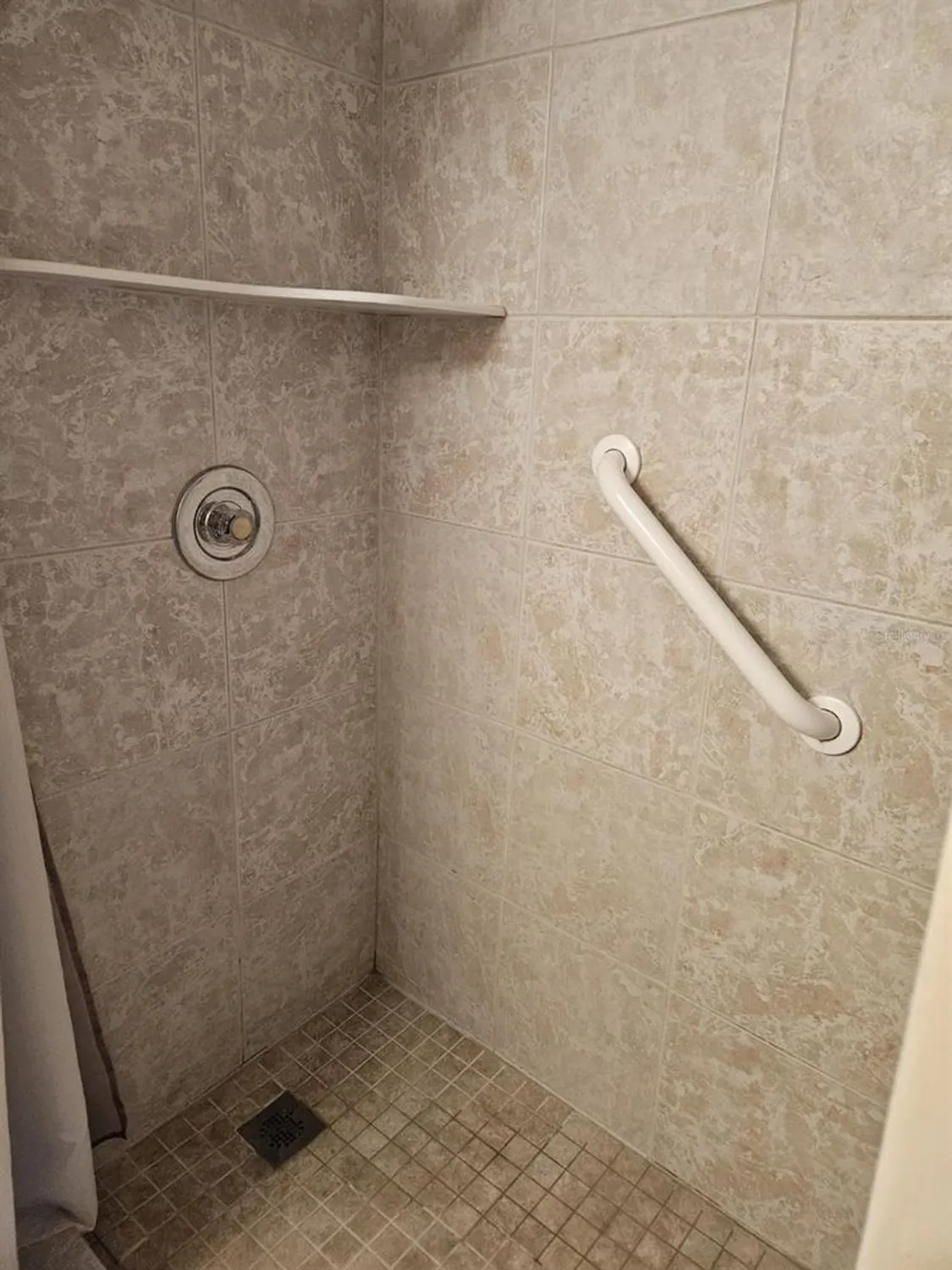 Property Slideshow image 17 of 34 | 21280 brinson ave 205, Port Charlotte, FL, 33952