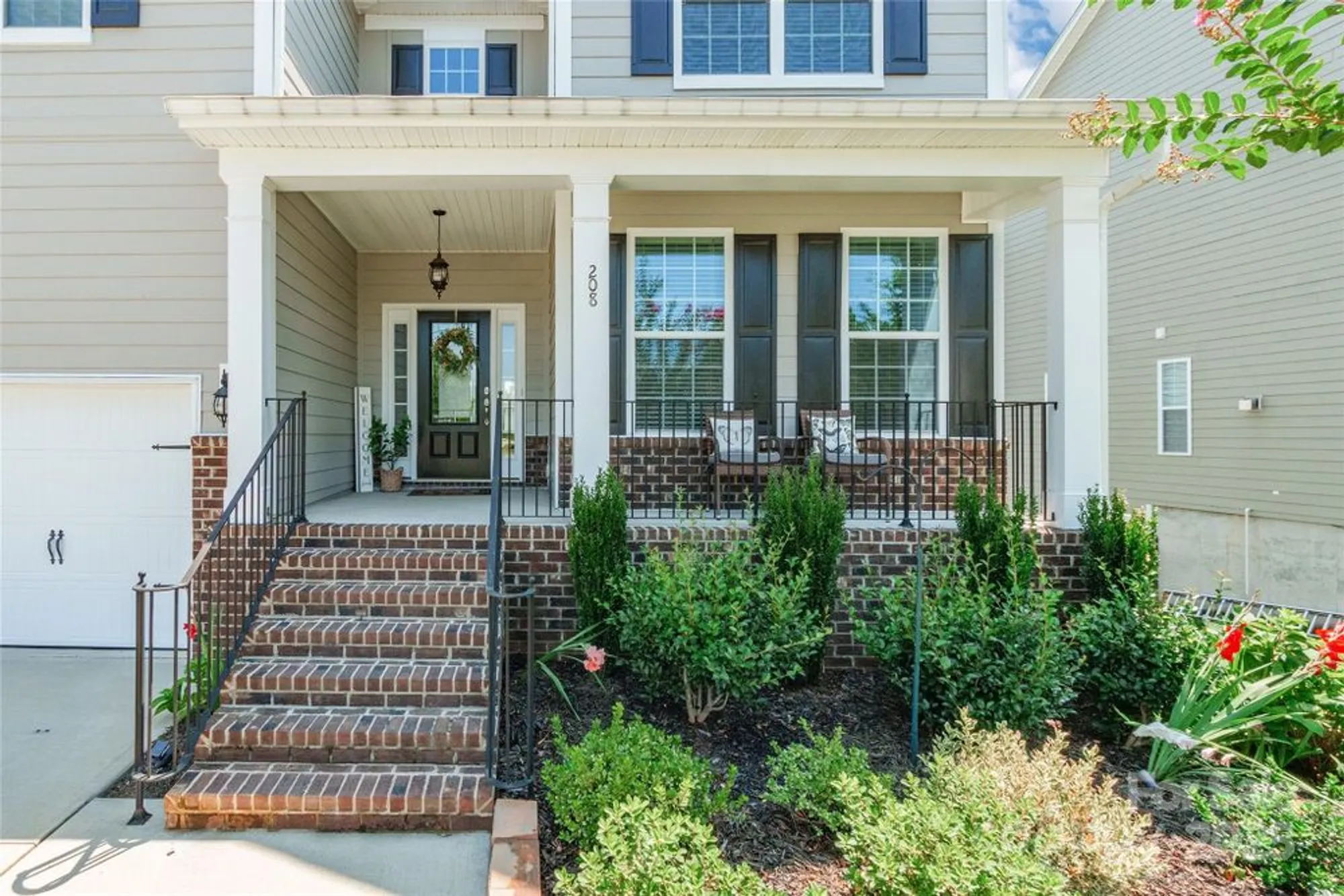 Property Slideshow image 3 of 46 | 208 canoe pole ln, Mooresville, NC, 28117