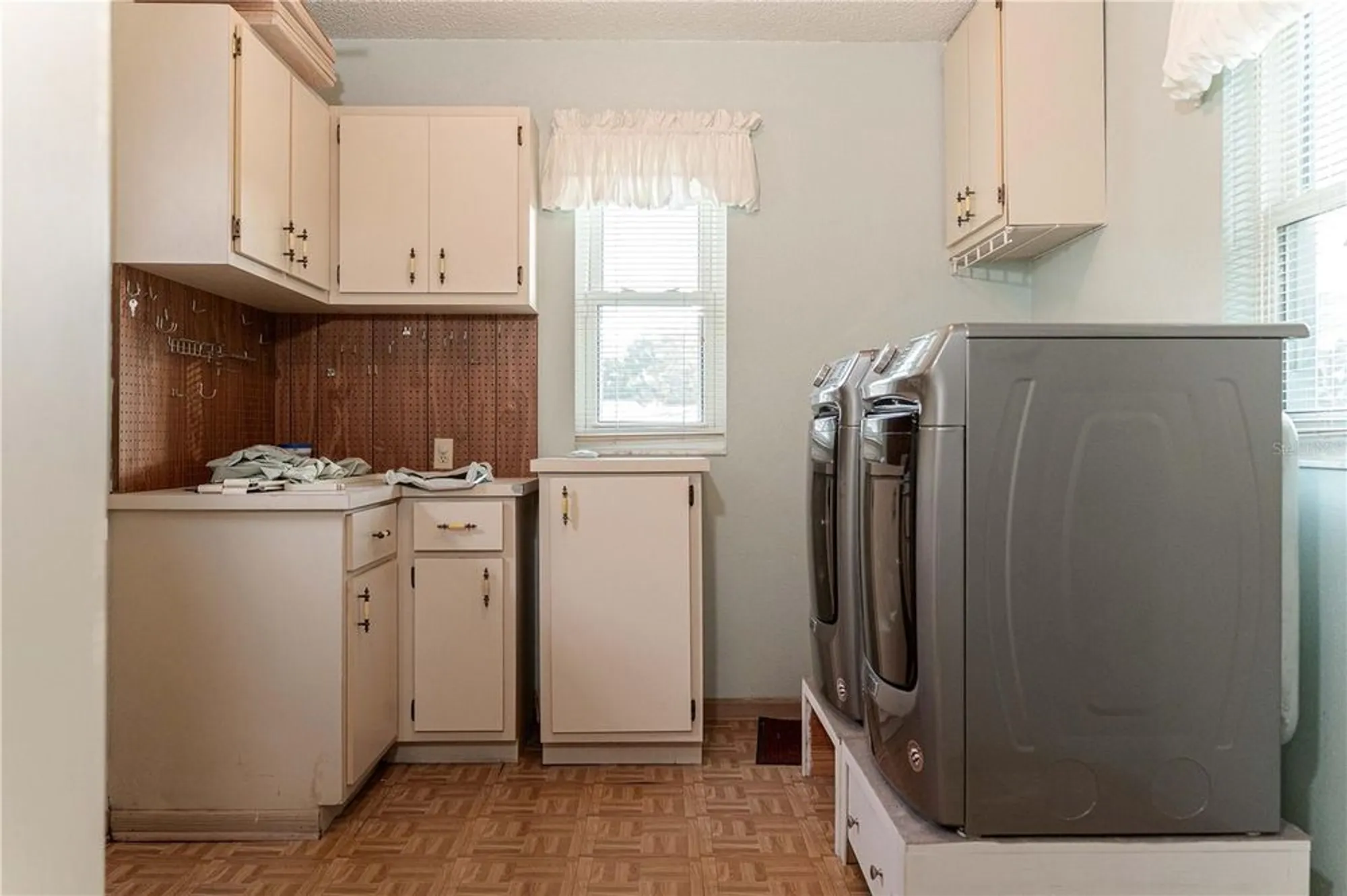 Property Slideshow image 47 of 58 | 1204 maria ct, Lady Lake, FL, 32159