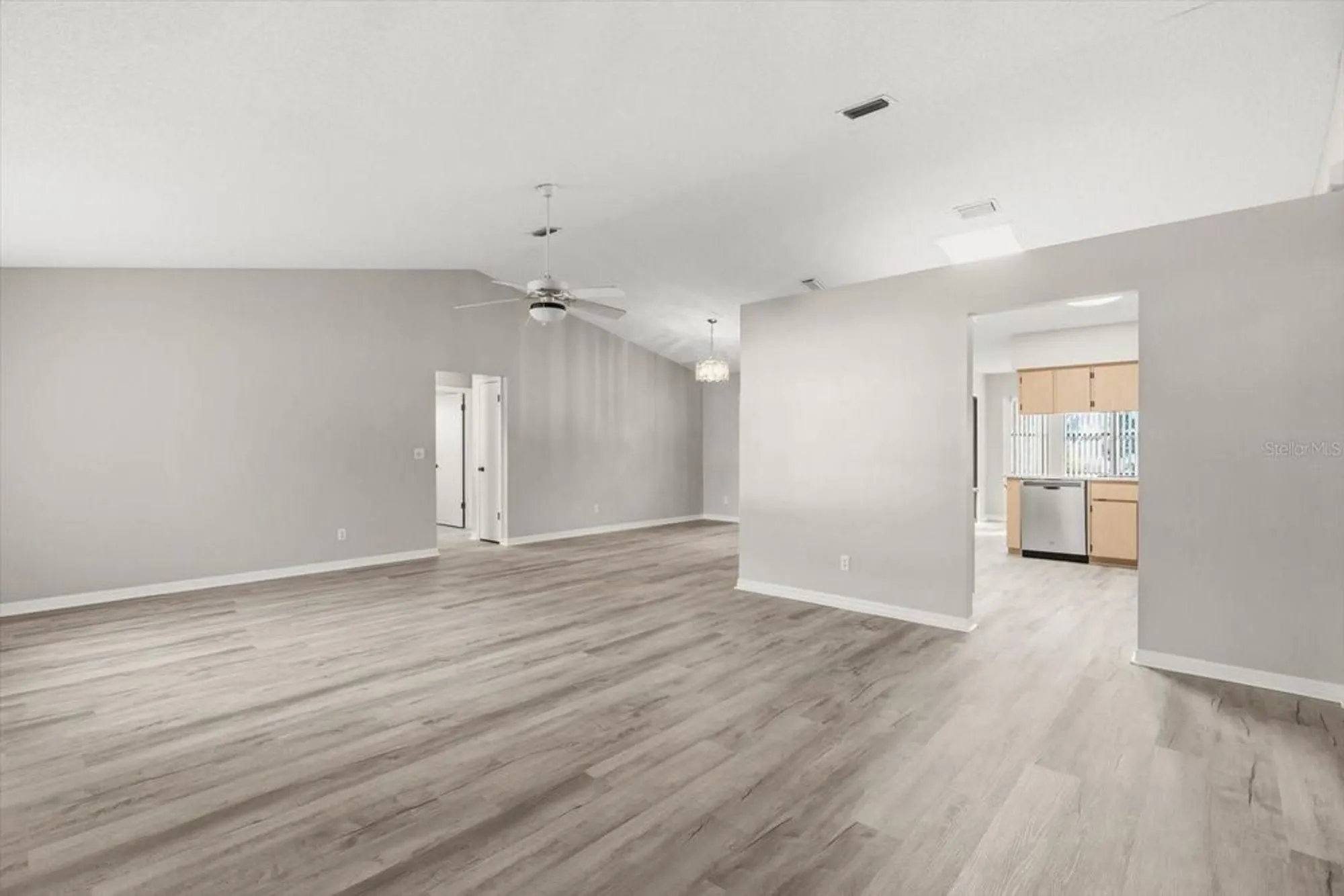 Property Slideshow image 2 of 32 | 6142 wade st, Leesburg, FL, 34748