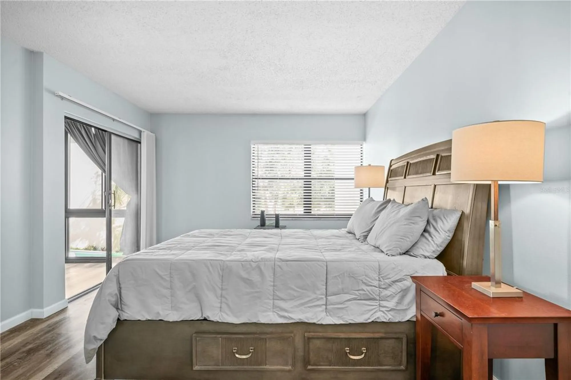 Property Slideshow image 21 of 34 | 14130 rosemary ln 5209, Largo, FL, 33774