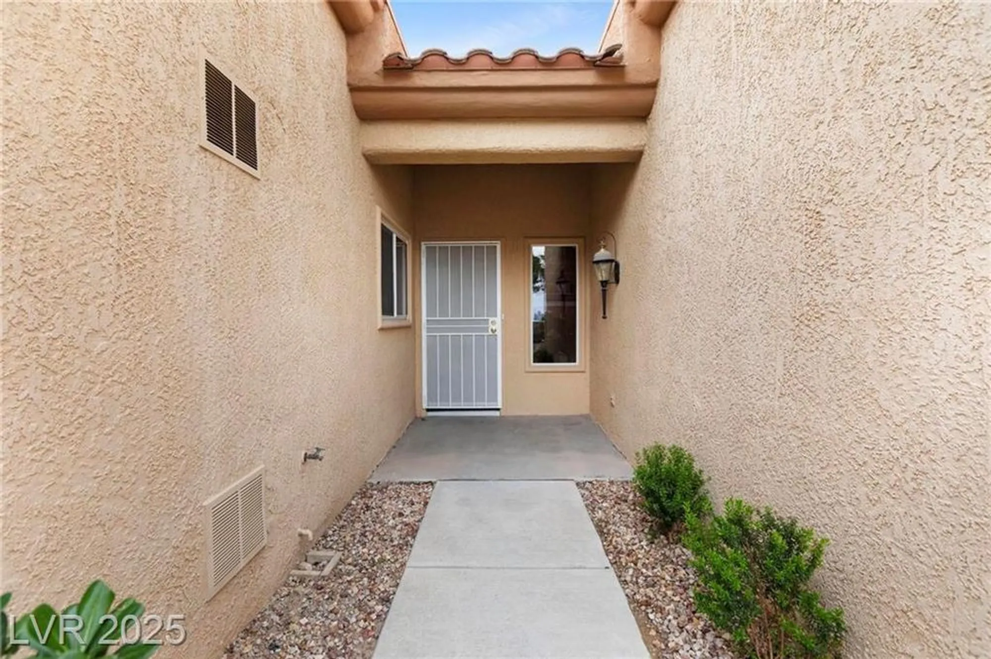 Property Slideshow image 4 of 29 | 2231 hallston st, Las Vegas, NV, 89134
