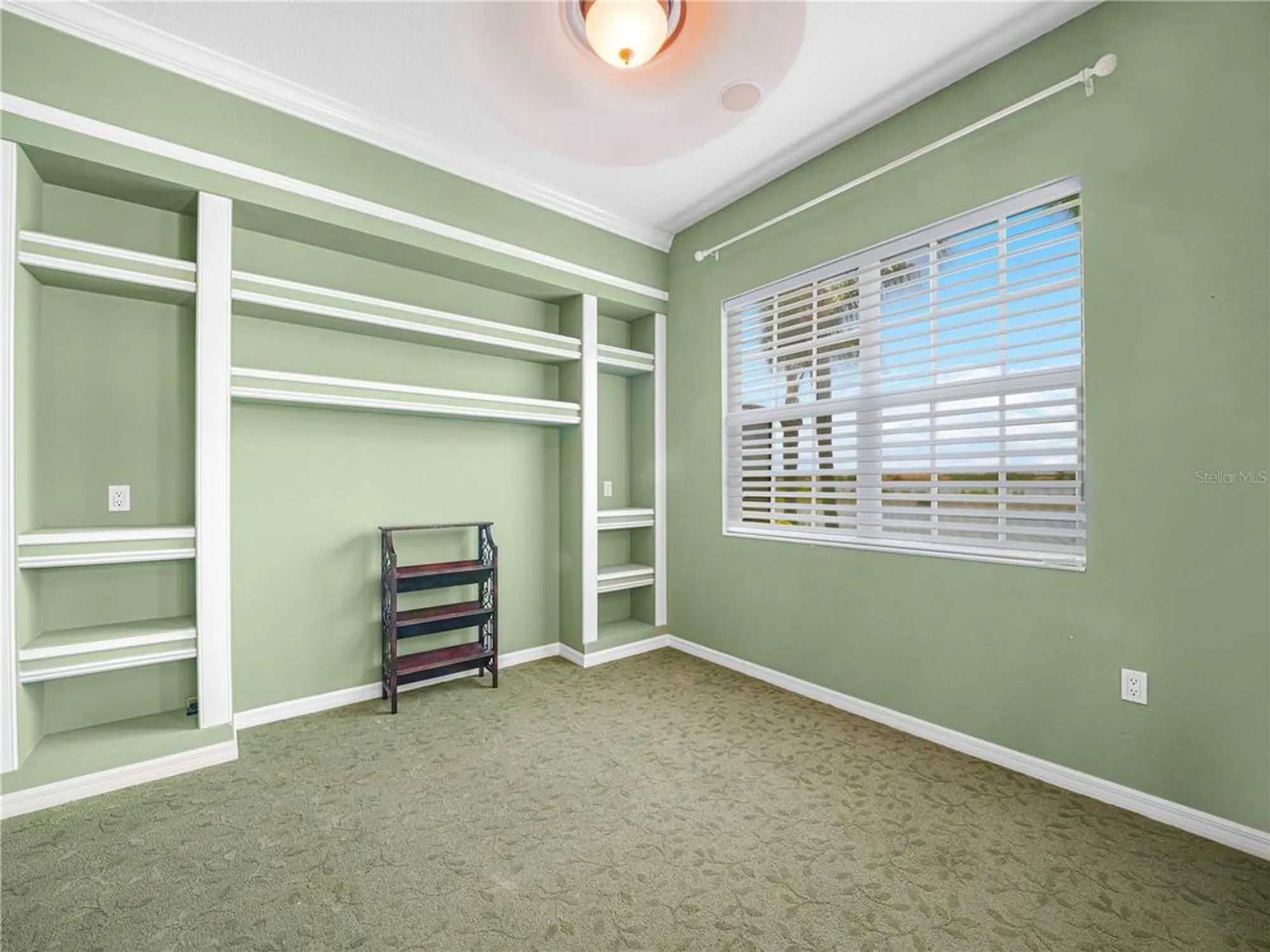 Property Slideshow image 19 of 72 | 5200 pebble beach blvd, Winter Haven, FL, 33884