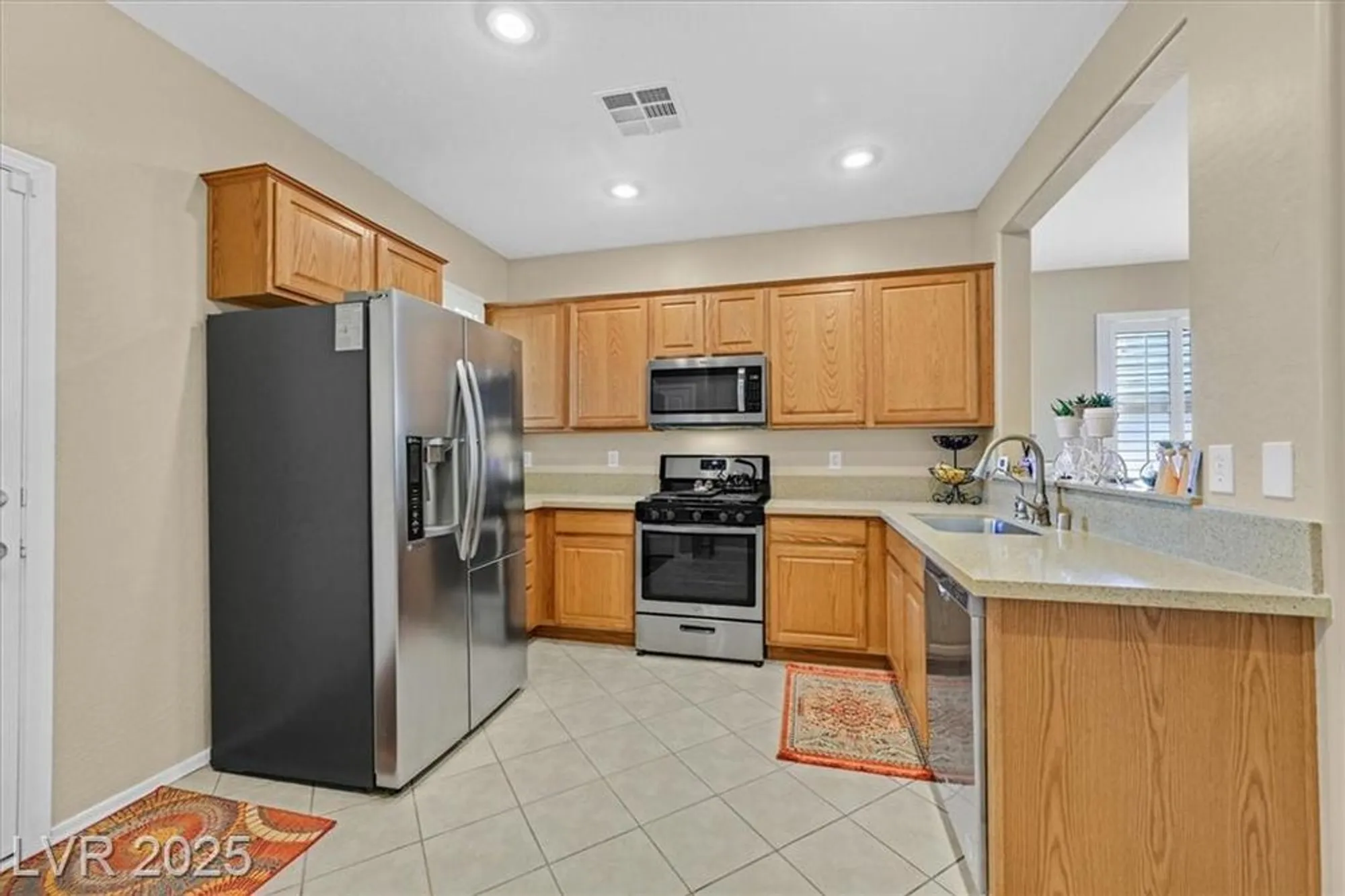 Property Slideshow image 11 of 35 | 2526 crater rock st, Henderson, NV, 89044