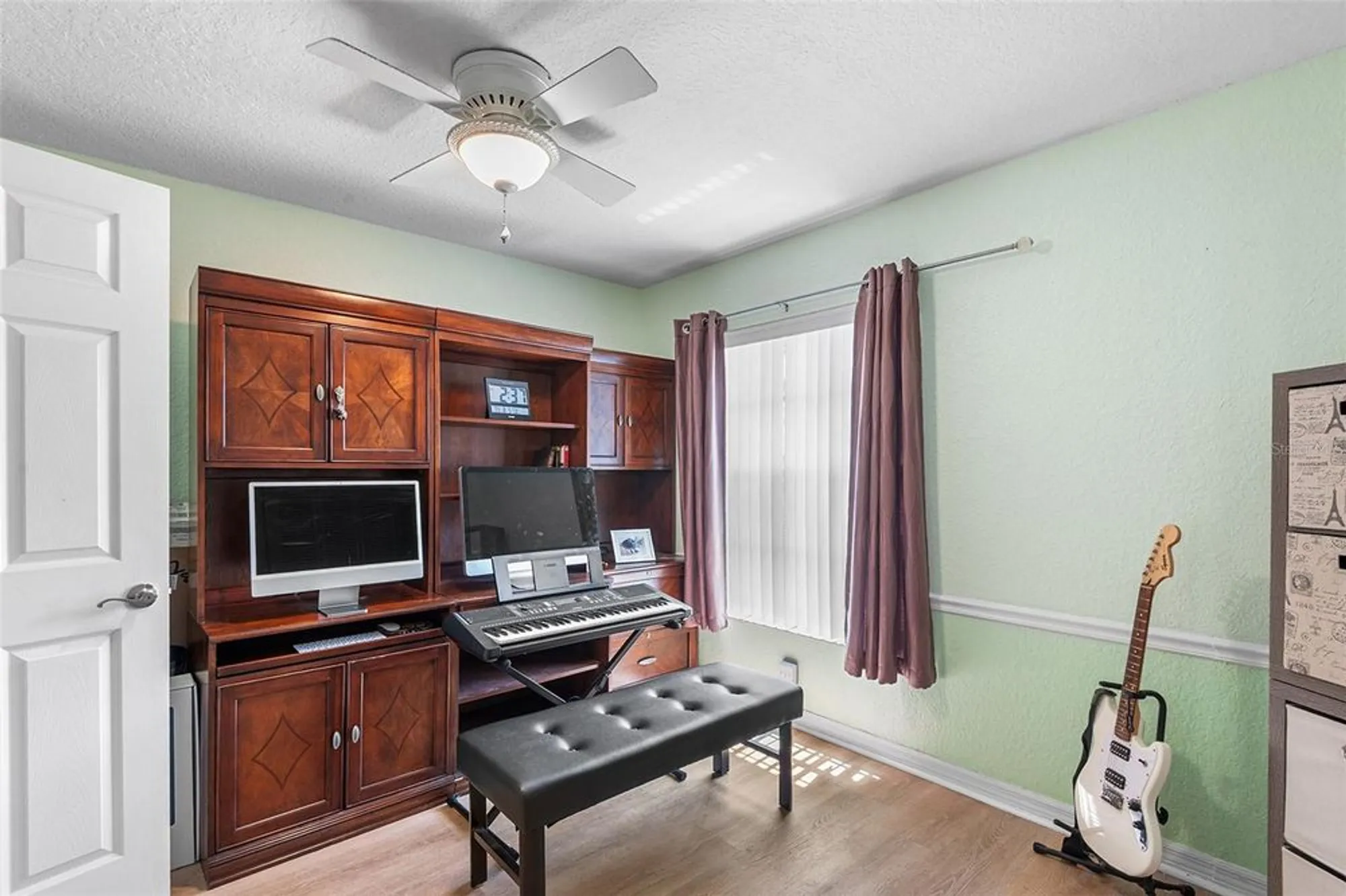 Property Slideshow image 31 of 68 | 543 clubhill dr, Haines City, FL, 33844
