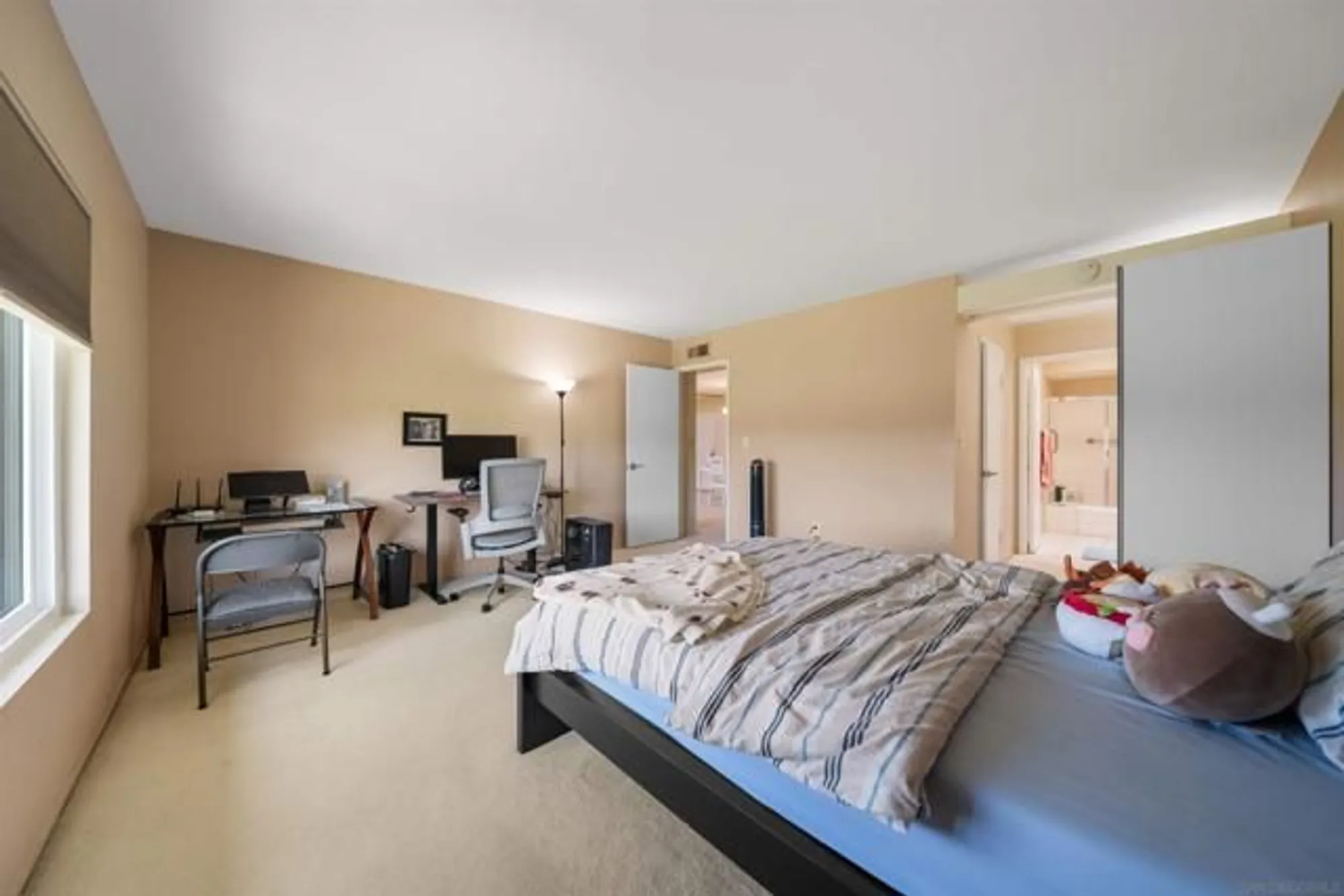 Property Slideshow image 18 of 50 | 1940 fairway circle dr, San Marcos, CA, 92078