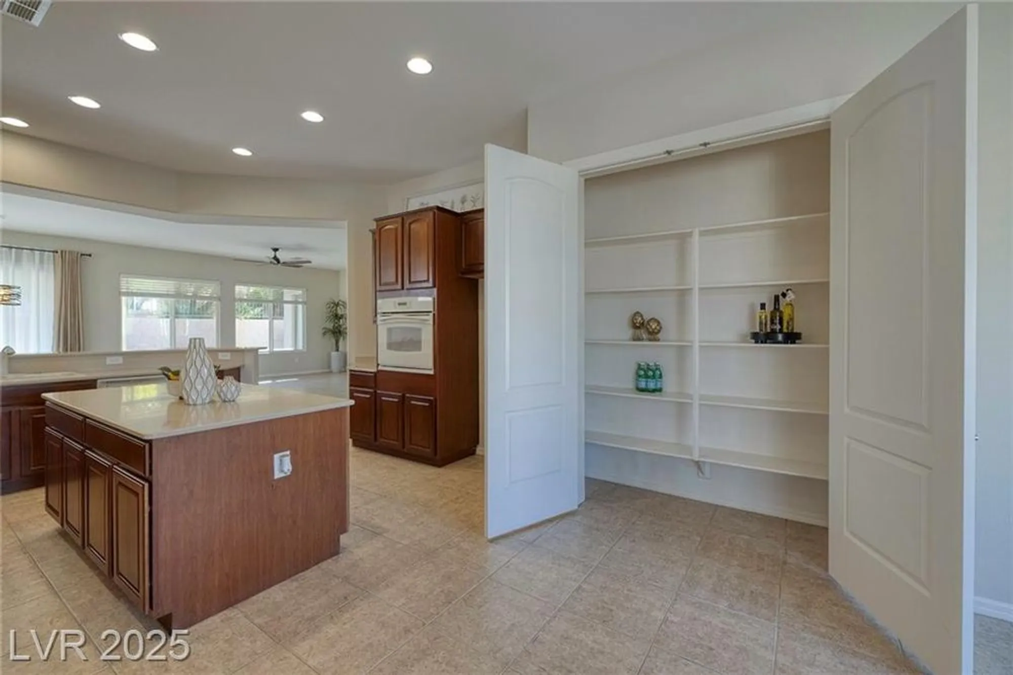Property Slideshow image 21 of 53 | 2156 twin falls dr, Henderson, NV, 89044