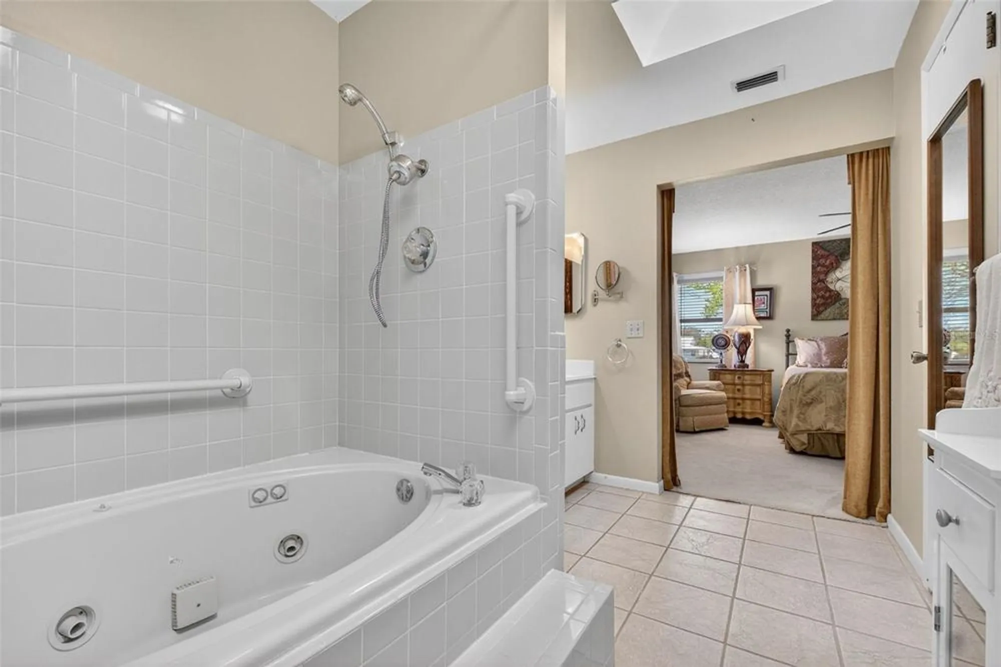 Property Slideshow image 27 of 57 | 1958 long boat dr, Lakeland, FL, 33810