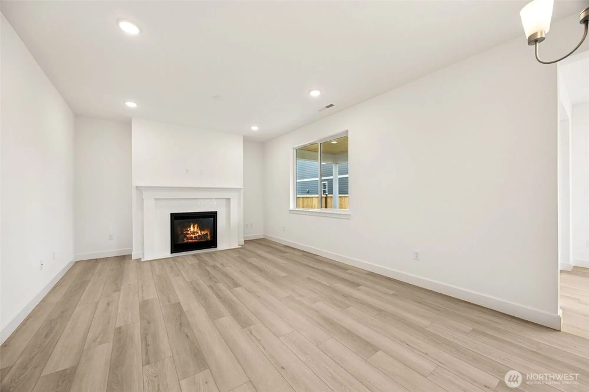 Property Slideshow image 4 of 22 | 11 mccartney peak # 78, Port Ludlow, WA, 98365