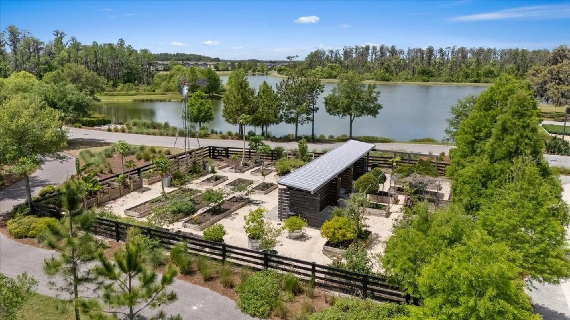 Property Slideshow image 76 of 91 | 11398 juglans dr, Odessa, FL, 33556