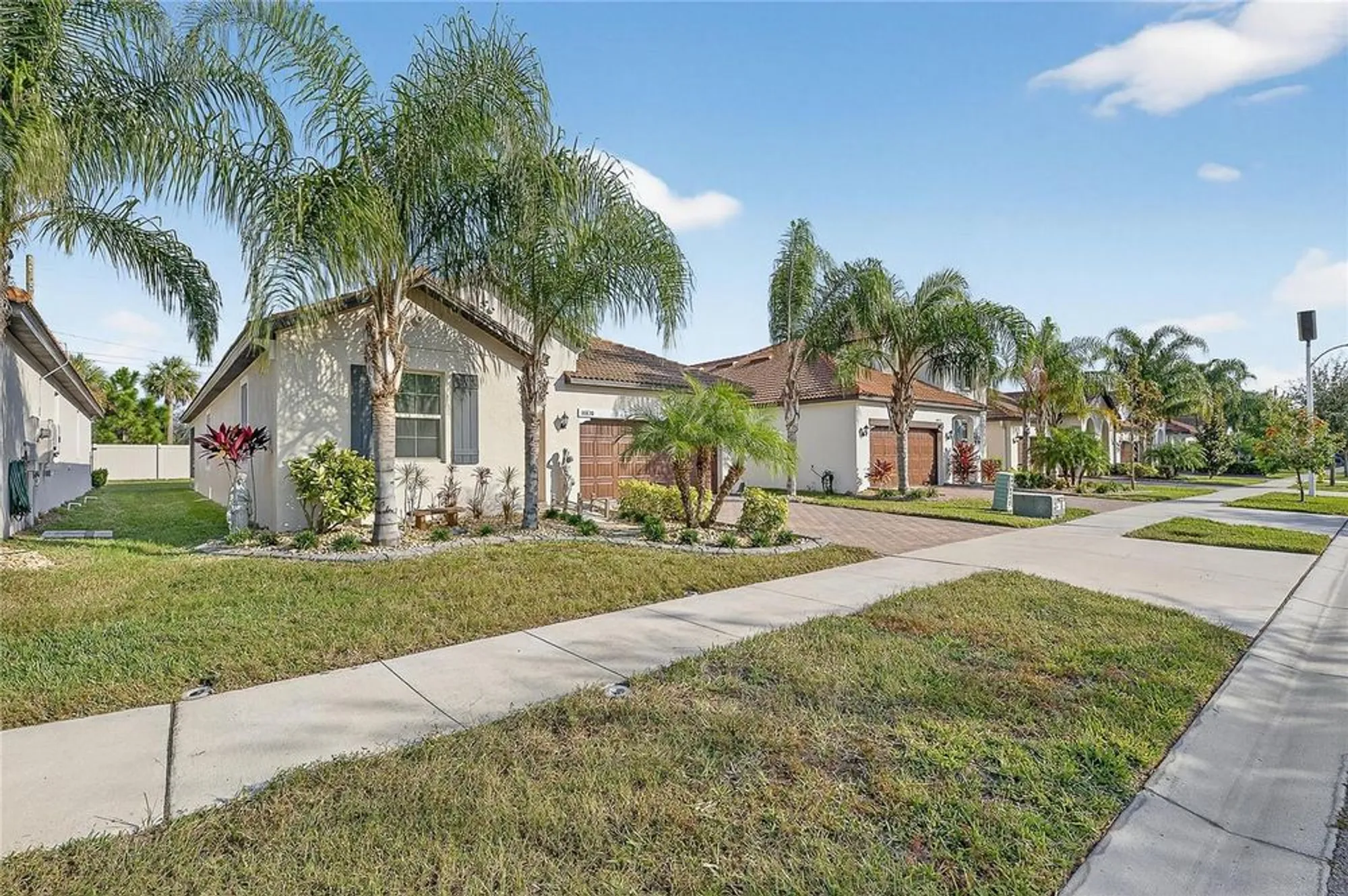 Property Slideshow image 5 of 78 | 16830 anchor root st, Wimauma, FL, 33598