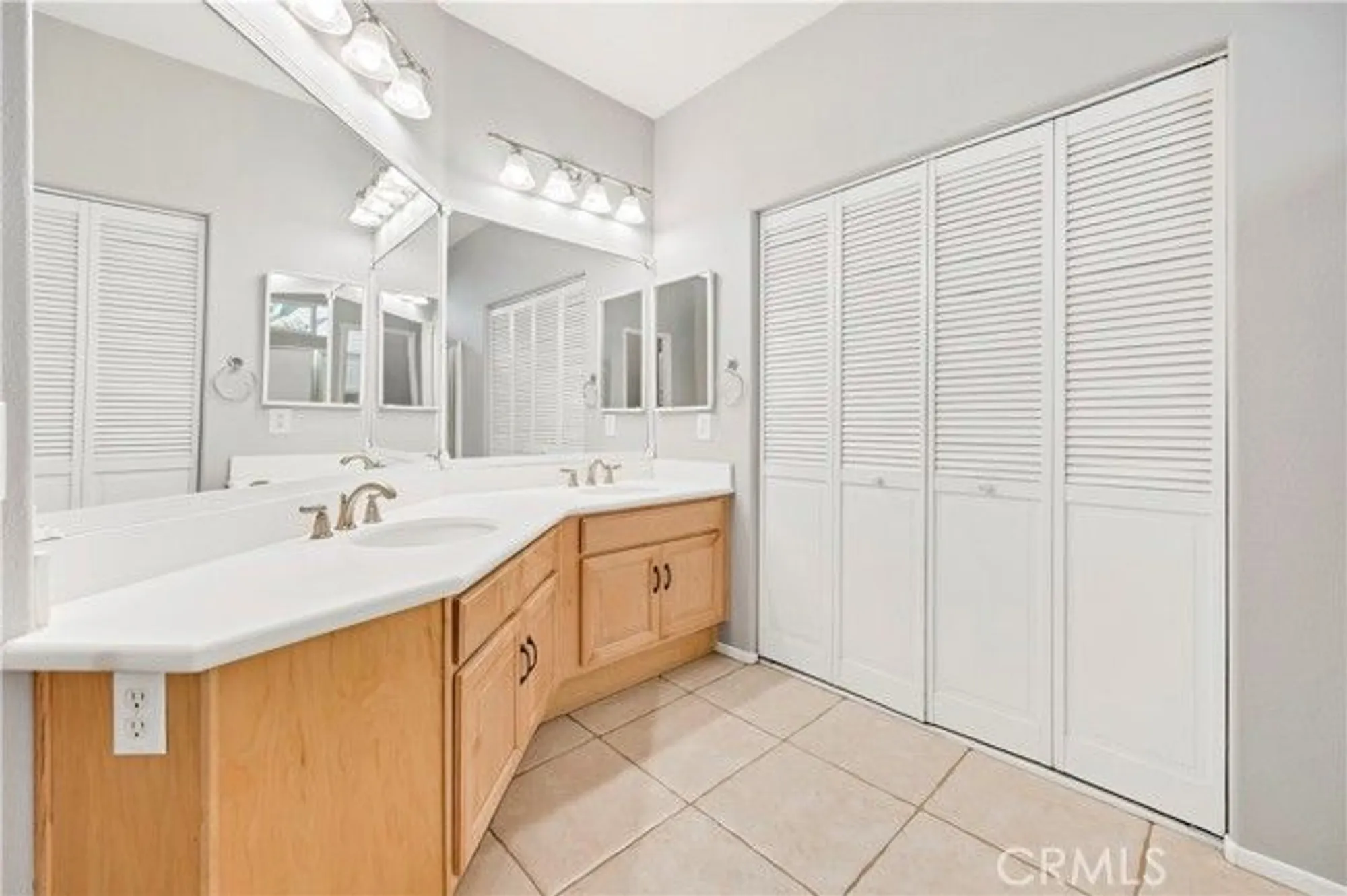 Property Slideshow image 29 of 49 | 14716 grandview dr, Moreno Valley, CA, 92555