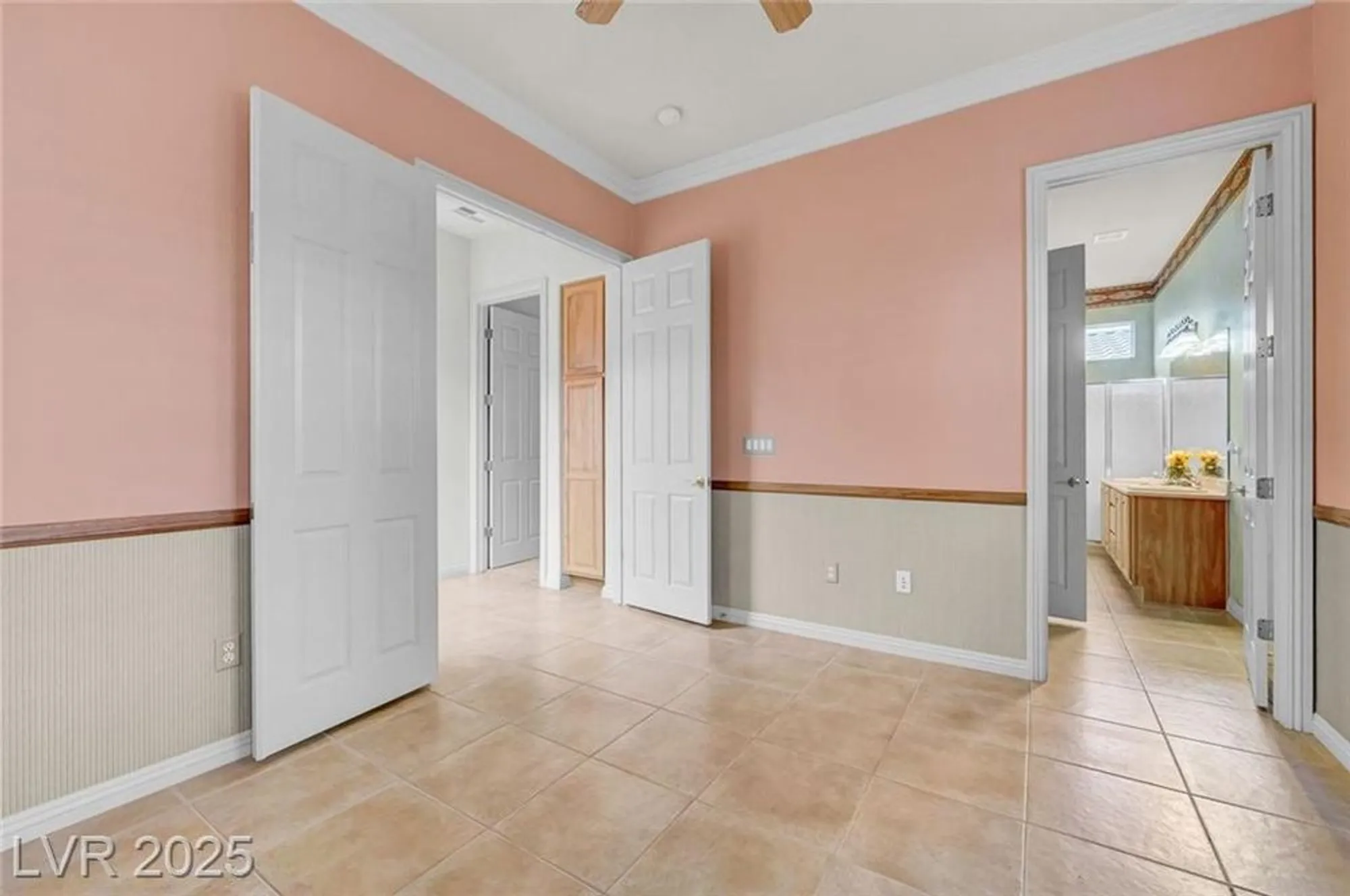 Property Slideshow image 32 of 61 | 4636 riva de romanza st, Las Vegas, NV, 89135