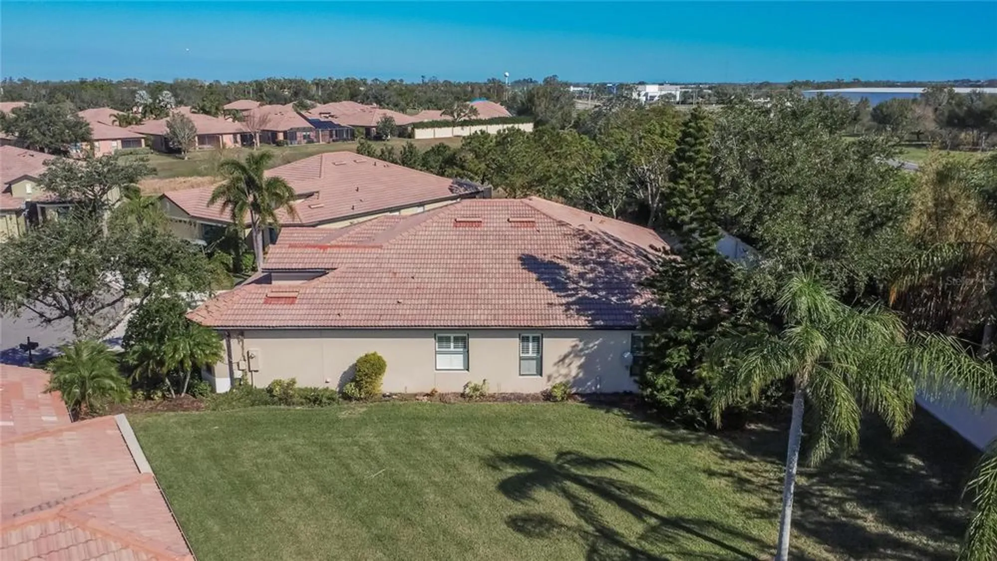 Property Slideshow image 54 of 67 | 204 mystic falls dr, Apollo Beach, FL, 33572