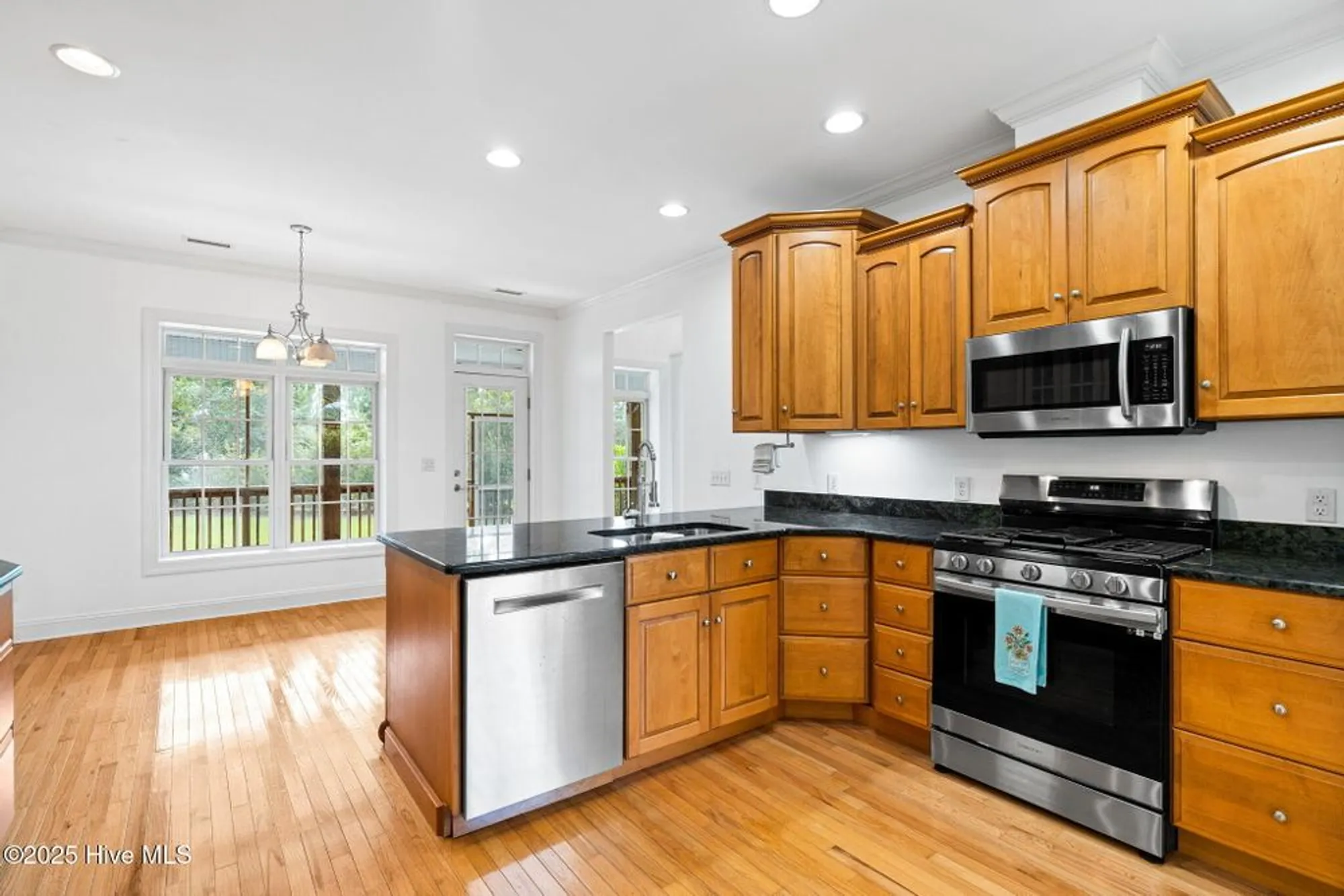 Property Slideshow image 19 of 77 | 4405 bluffan ct, Southport, NC, 28461