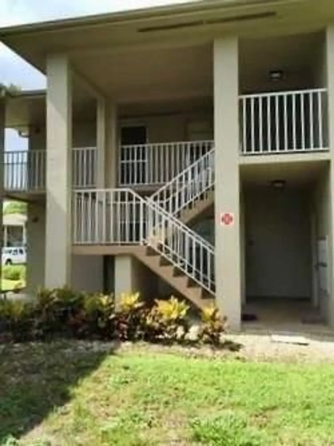 Property Slideshow image 3 of 22 | 26 lake vista trl apt 203, Port St Lucie, FL, 34952