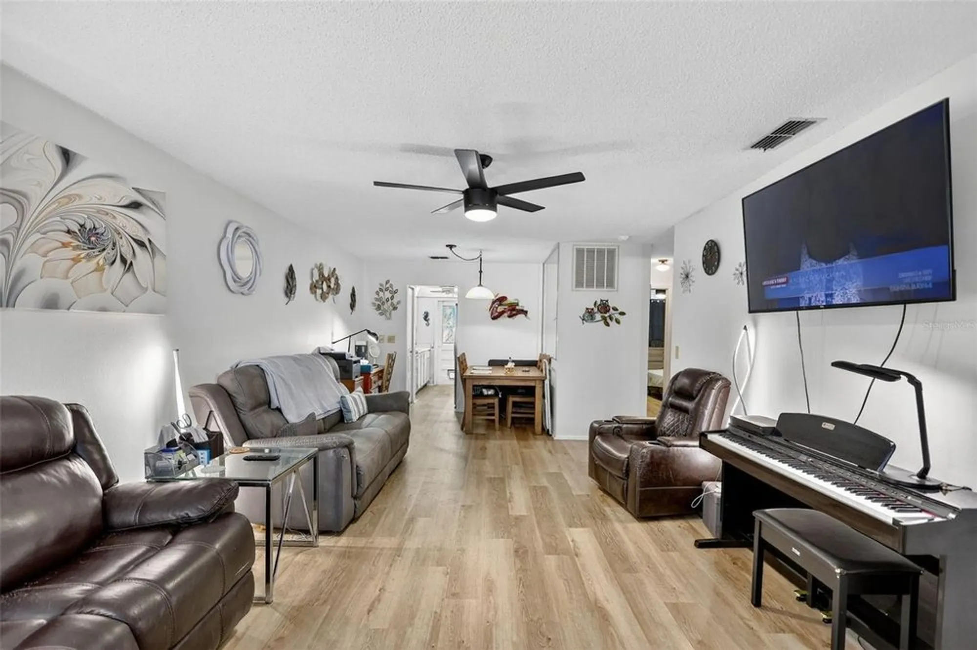 Property Slideshow image 14 of 36 | 5975 terrace park dr n unit 209, Saint Petersburg, FL, 33709