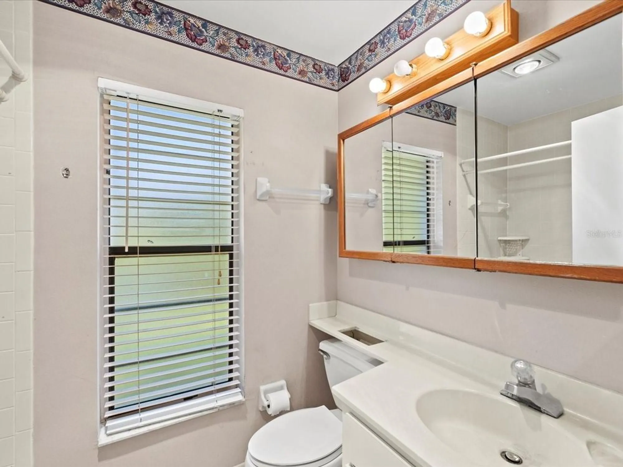 Property Slideshow image 17 of 61 | 11636 aspenwood dr, New Port Richey, FL, 34654
