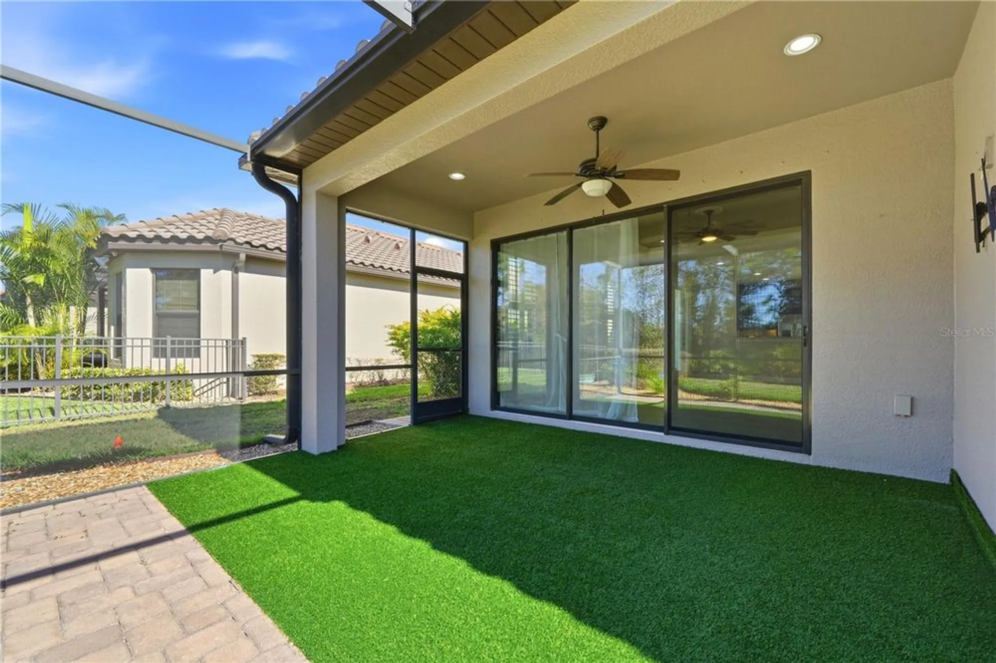 Property Slideshow image 33 of 70 | 20112 sorano hill pl, Tampa, FL, 33647