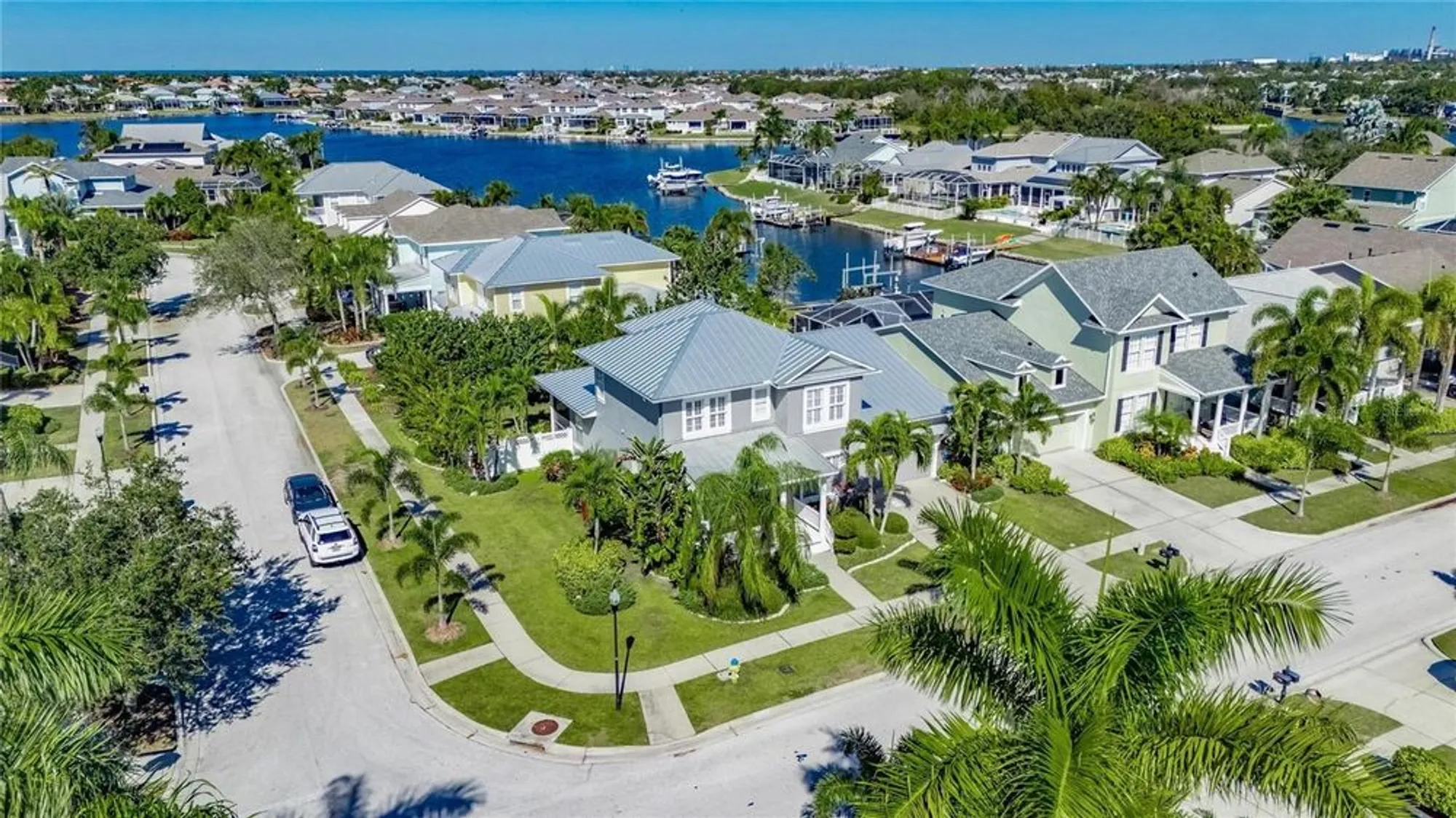 Property Slideshow image 83 of 97 | 413 manns harbor dr, Apollo Beach, FL, 33572