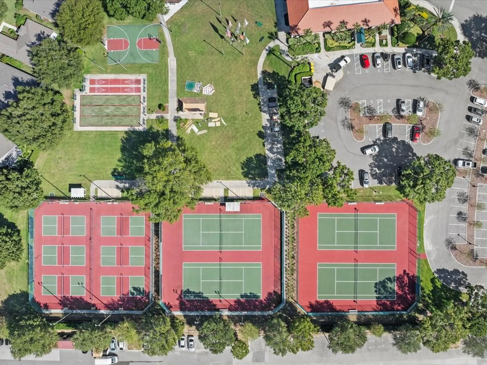 Property Slideshow image 33 of 42 | 4130 capland ave, Clermont, FL, 34711