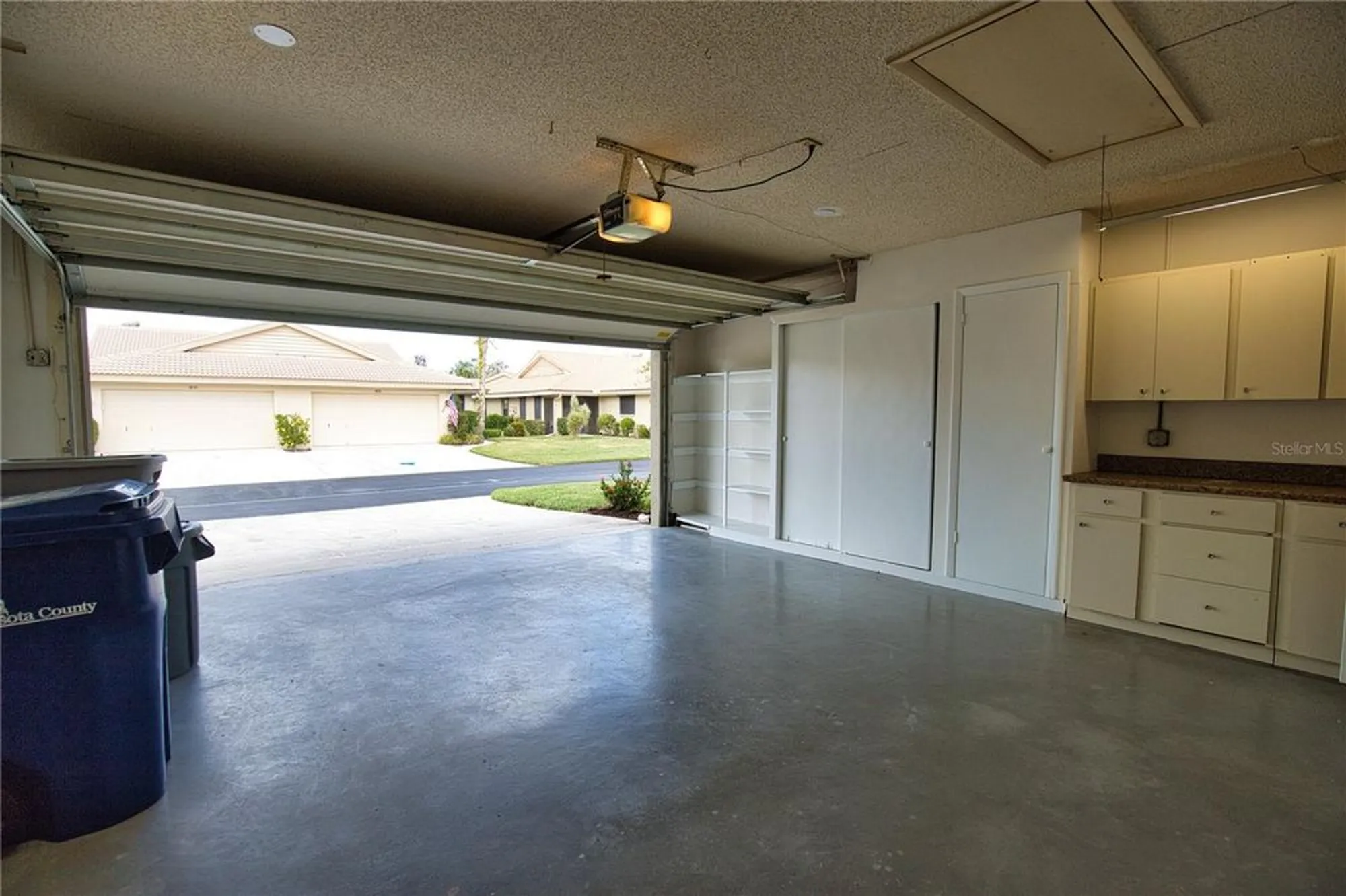 Property Slideshow image 36 of 45 | 7171 wood creek dr 5, Sarasota, FL, 34231