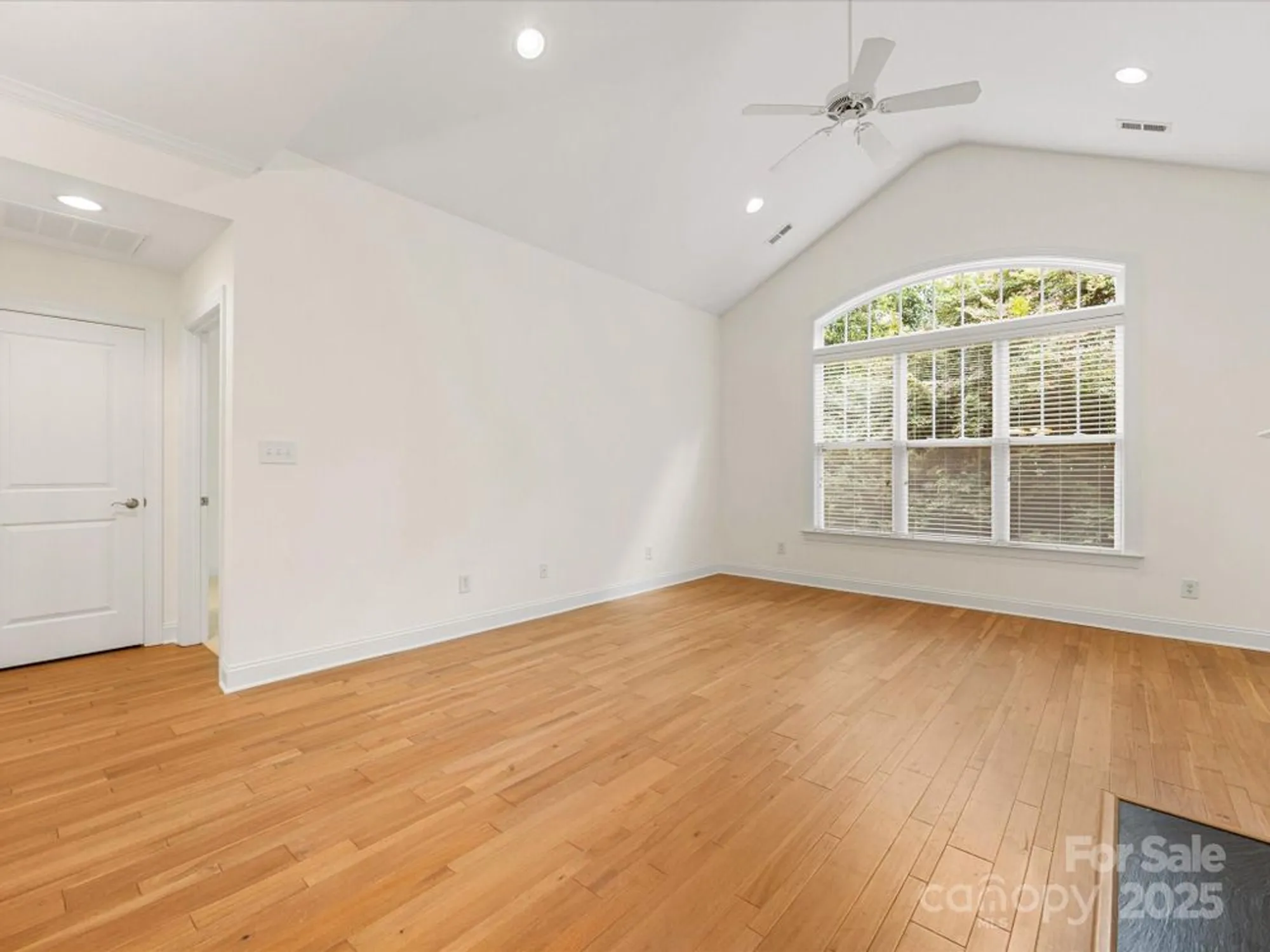 Property Slideshow image 10 of 47 | 2963 bellasera way, Matthews, NC, 28105