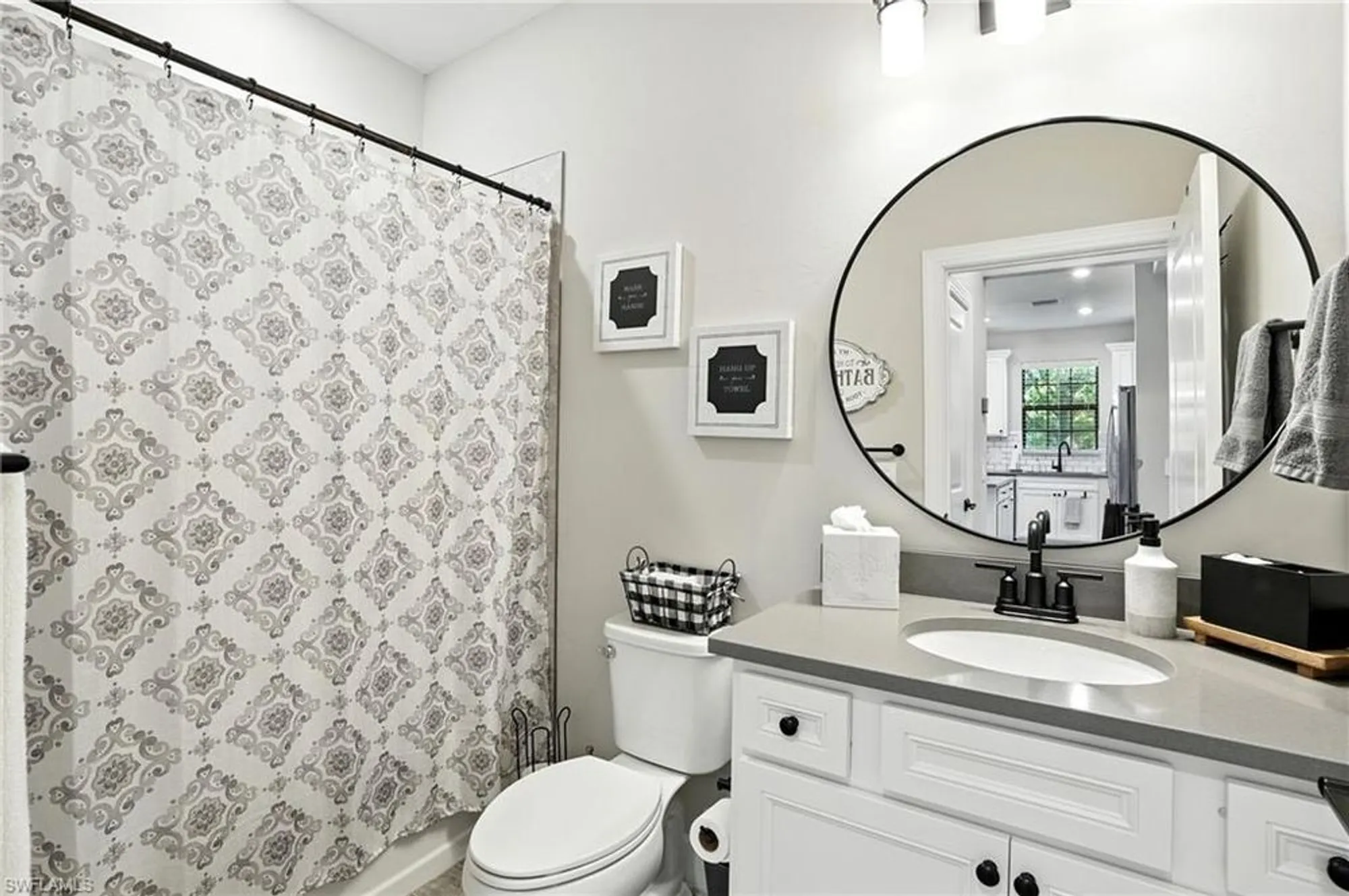 Property Slideshow image 23 of 47 | 12230 canal grande dr, Fort Myers, FL, 33913