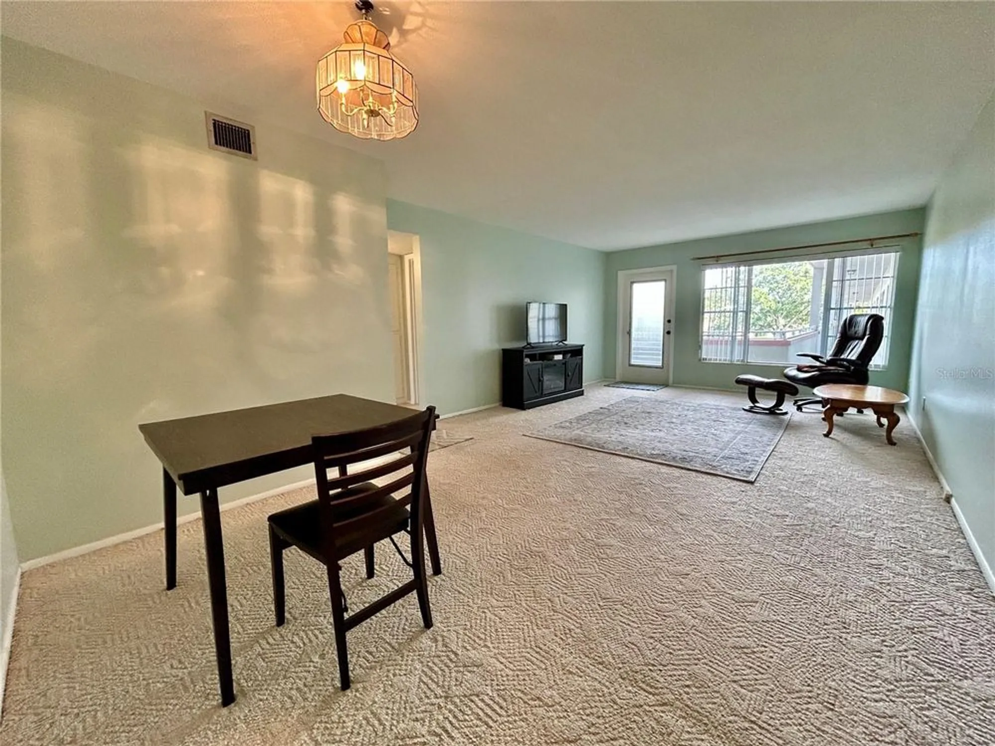 Property Slideshow image 6 of 47 | 2072 australia way 32, Clearwater, FL, 33763