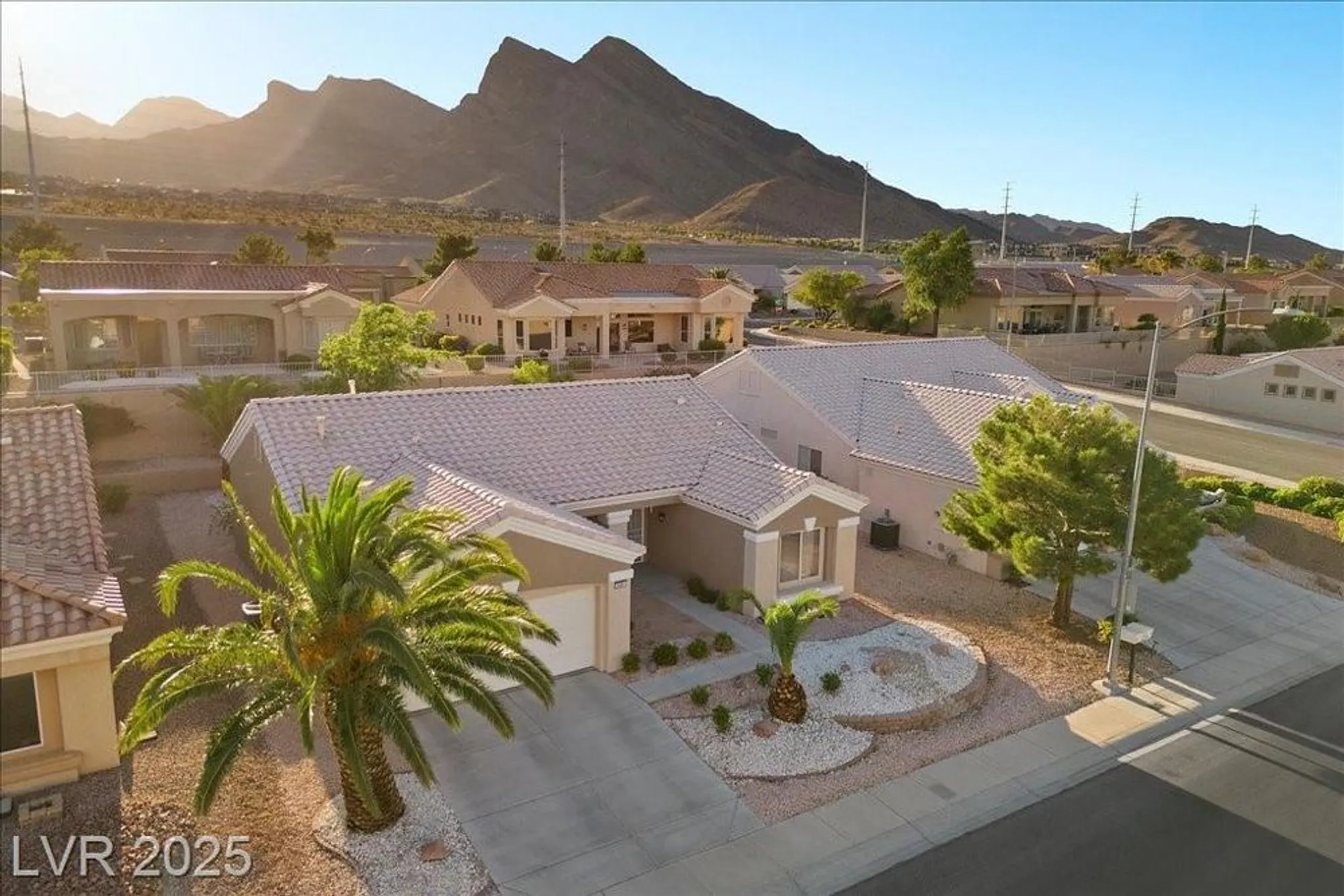 Property Slideshow image 25 of 35 | 2321 hot oak ridge st, Las Vegas, NV, 89134