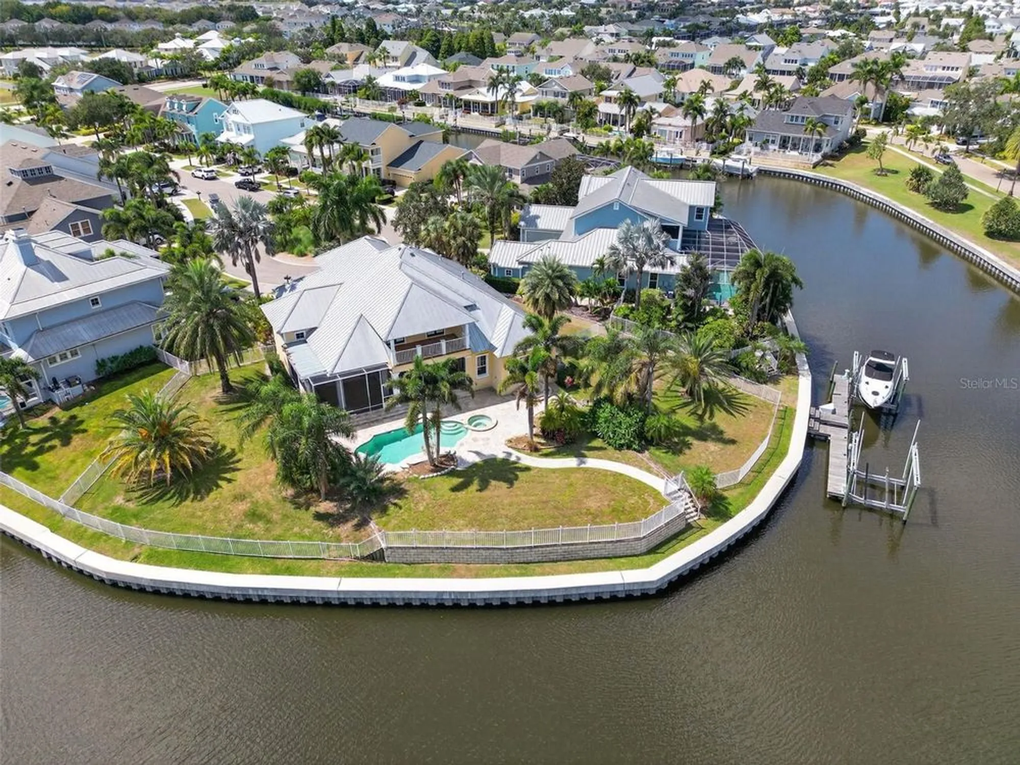 Property Slideshow image 40 of 56 | 5617 seagrass pl, Apollo Beach, FL, 33572