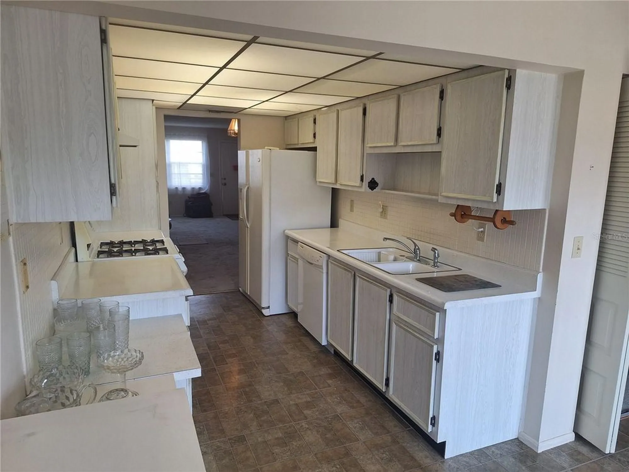 Property Slideshow image 10 of 23 | 5970 80th st n unit 312, St Petersburg, FL, 33709