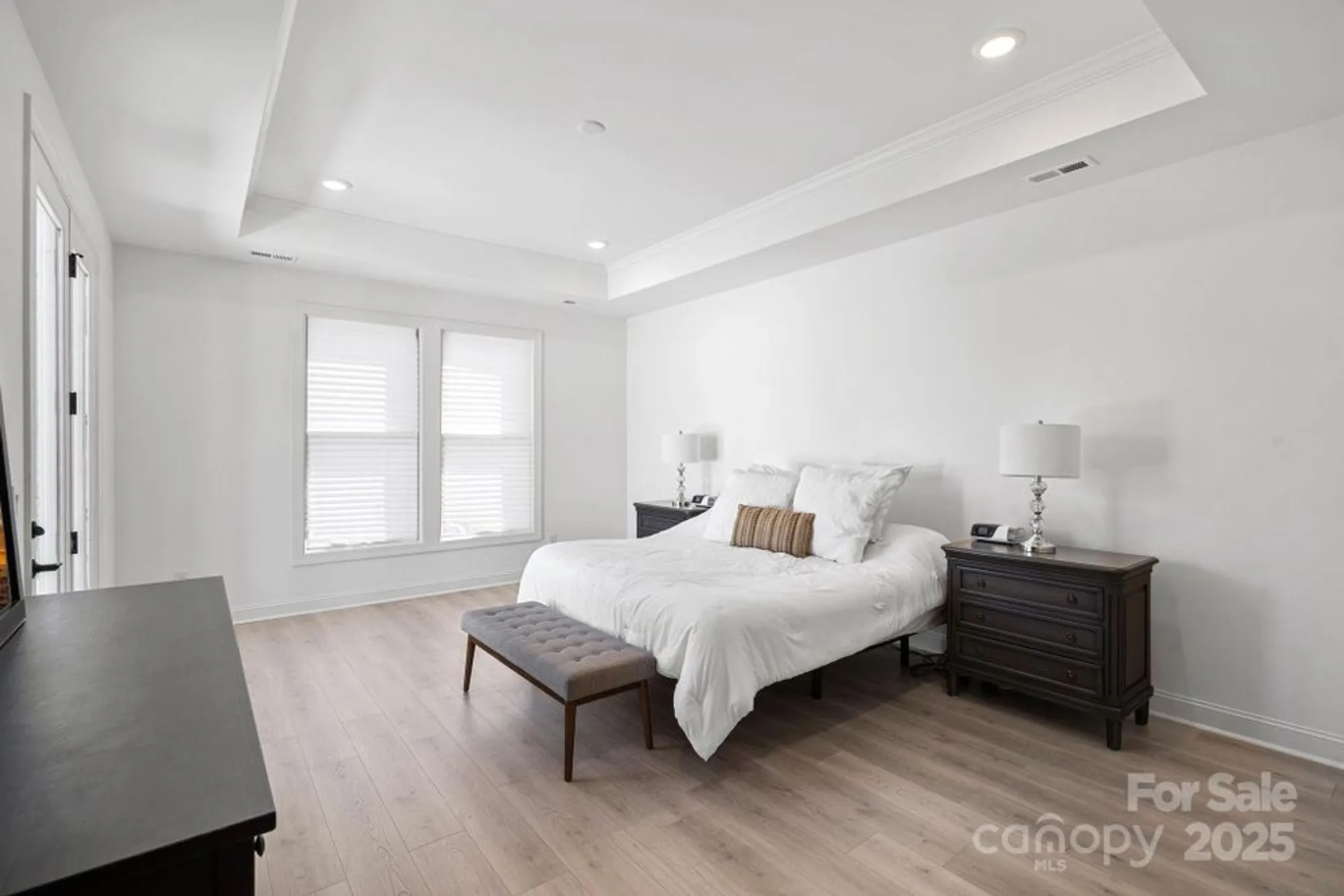 Property Slideshow image 24 of 39 | 218 alenda lux cir, Mooresville, NC, 28115