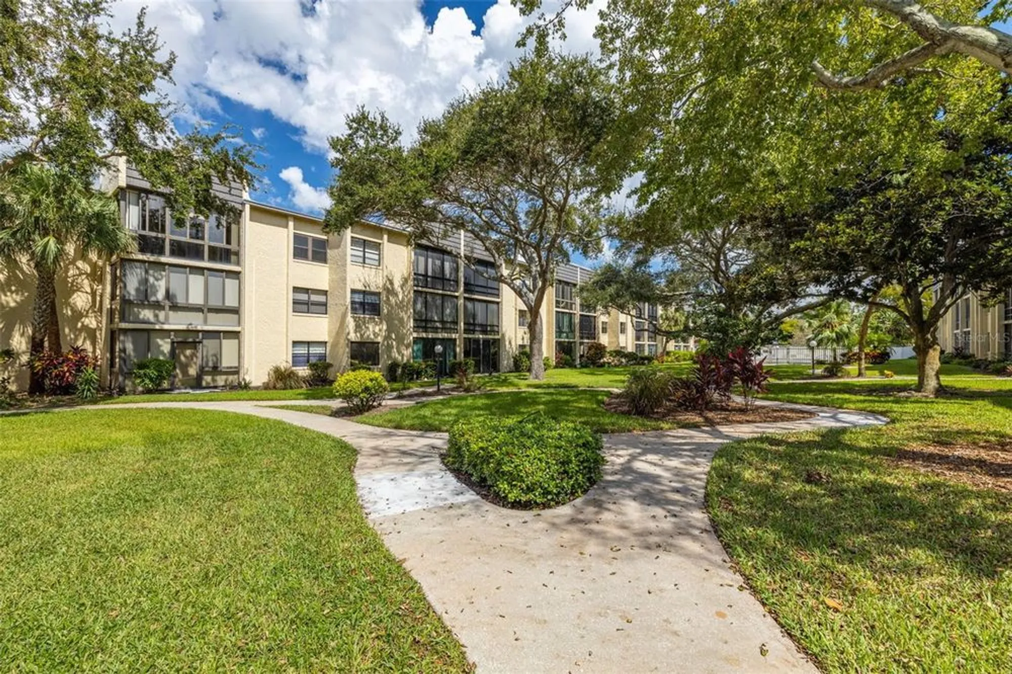 Property Slideshow image 1 of 44 | 14130 rosemary ln 2208, Largo, FL, 33774