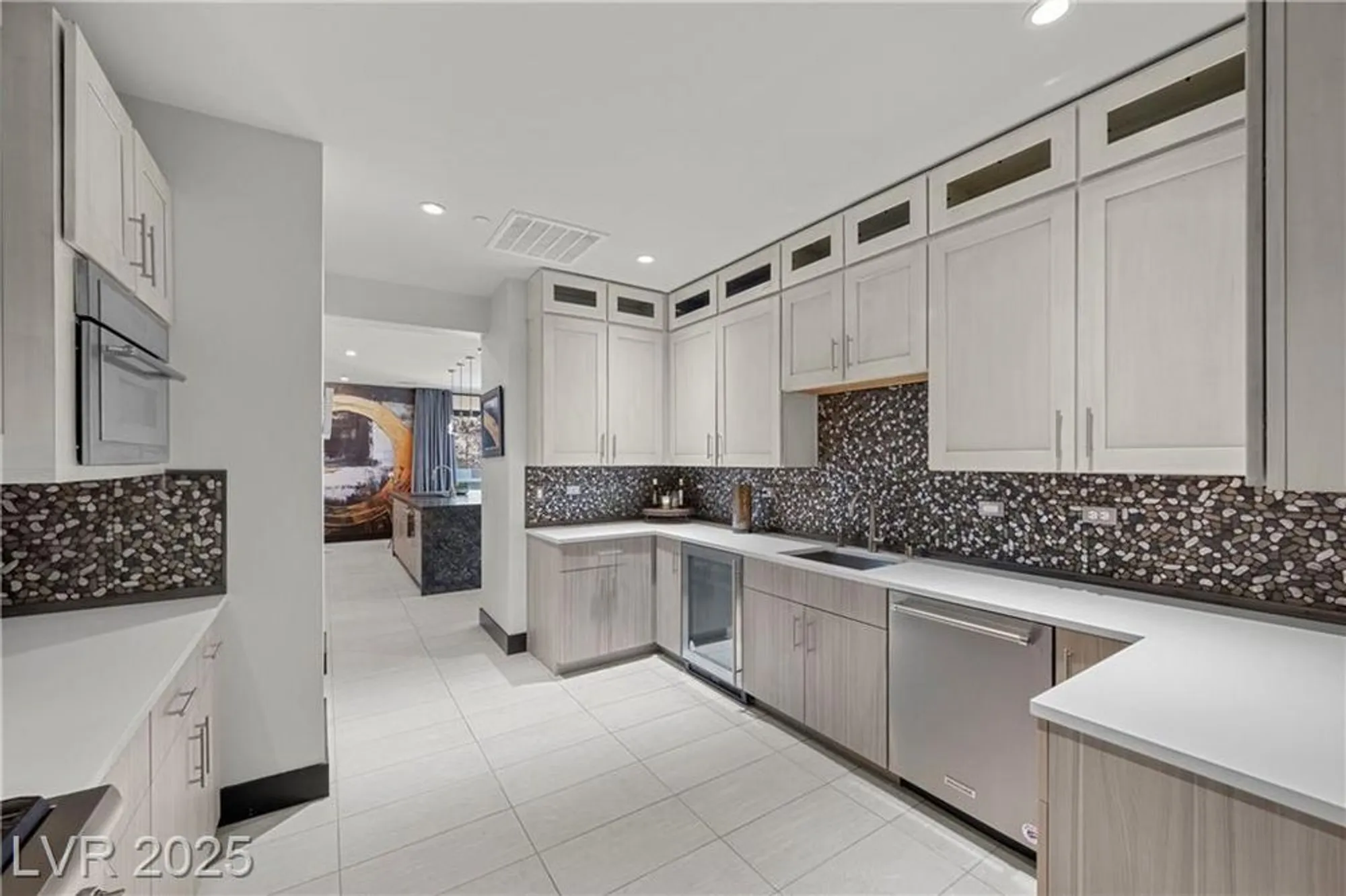 Property Slideshow image 31 of 99 | 5 highland cove ln, Henderson, NV, 89011