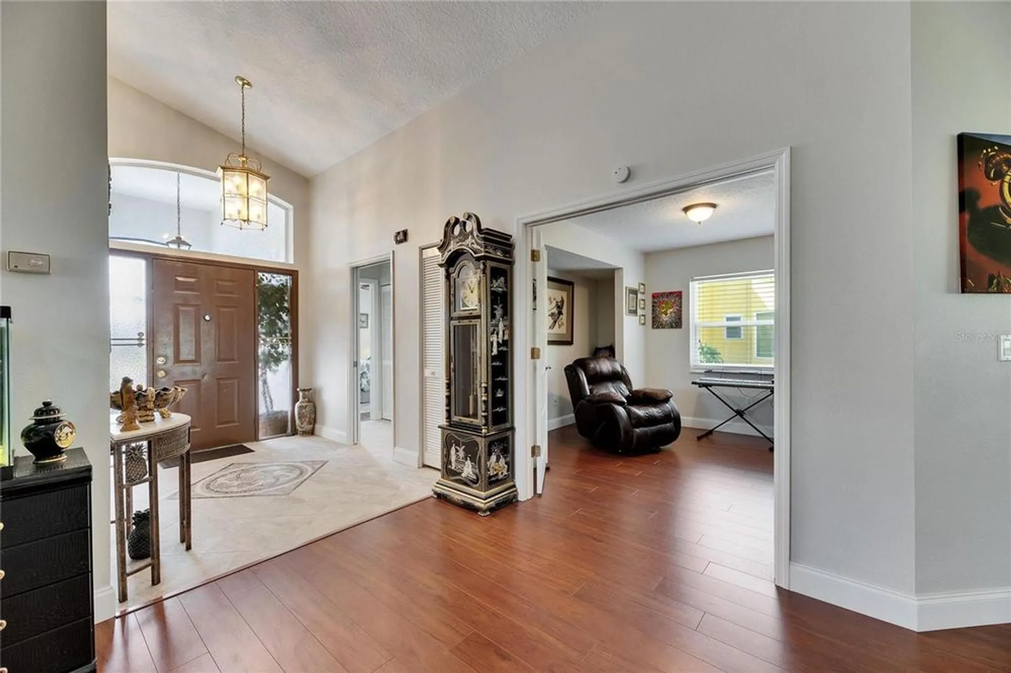 Property Slideshow image 12 of 81 | 334 northway dr, Sun City Center, FL, 33573