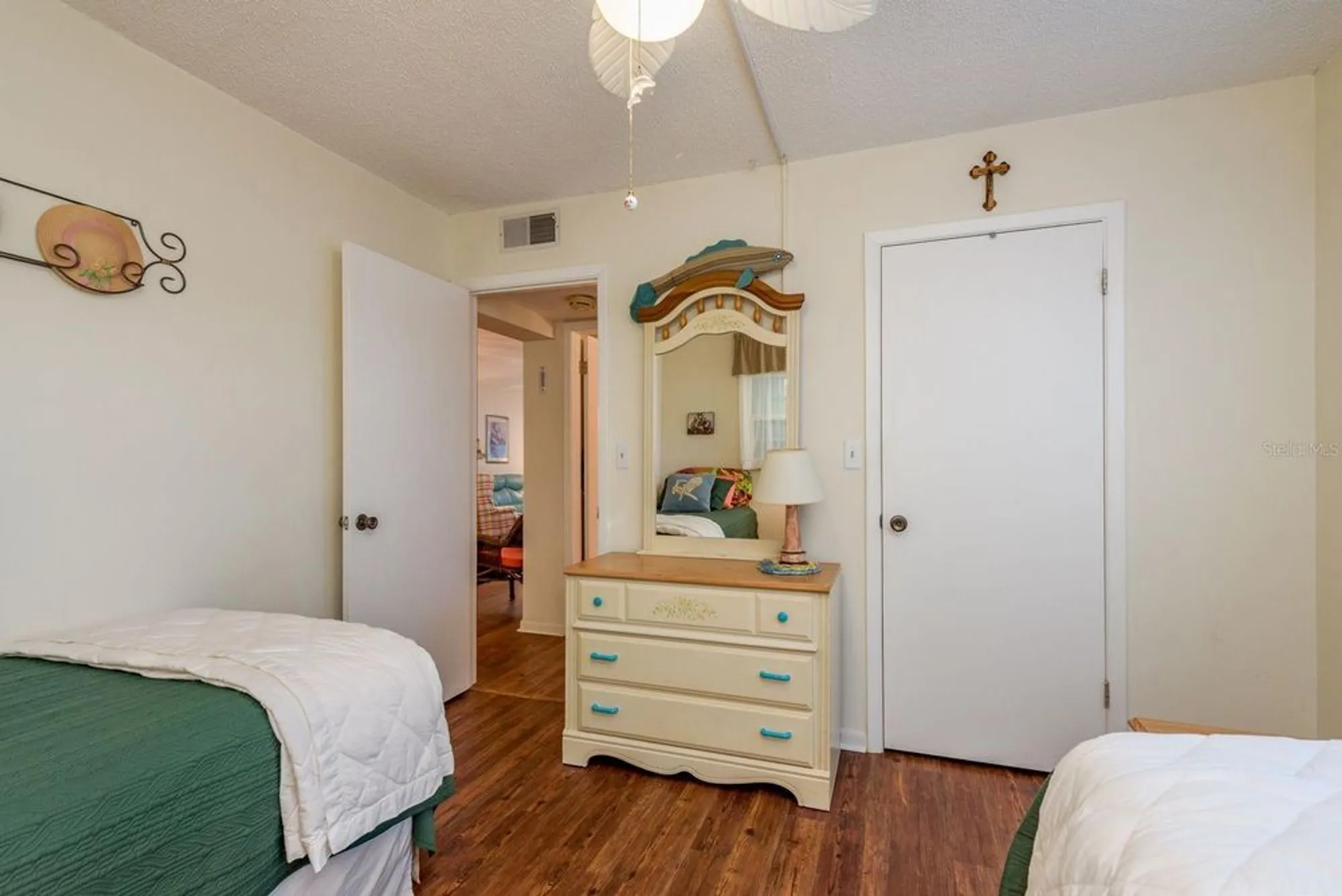 Property Slideshow image 16 of 27 | 952 virginia st 105, Dunedin, FL, 34698