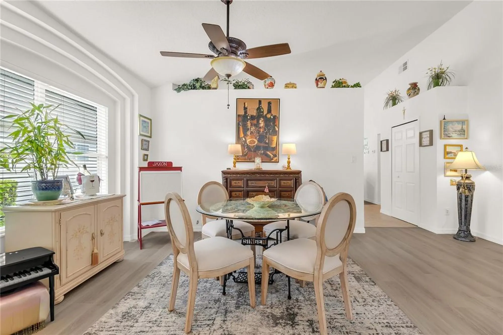 Property Slideshow image 10 of 42 | 25008 cranes roost cir, Leesburg, FL, 34748