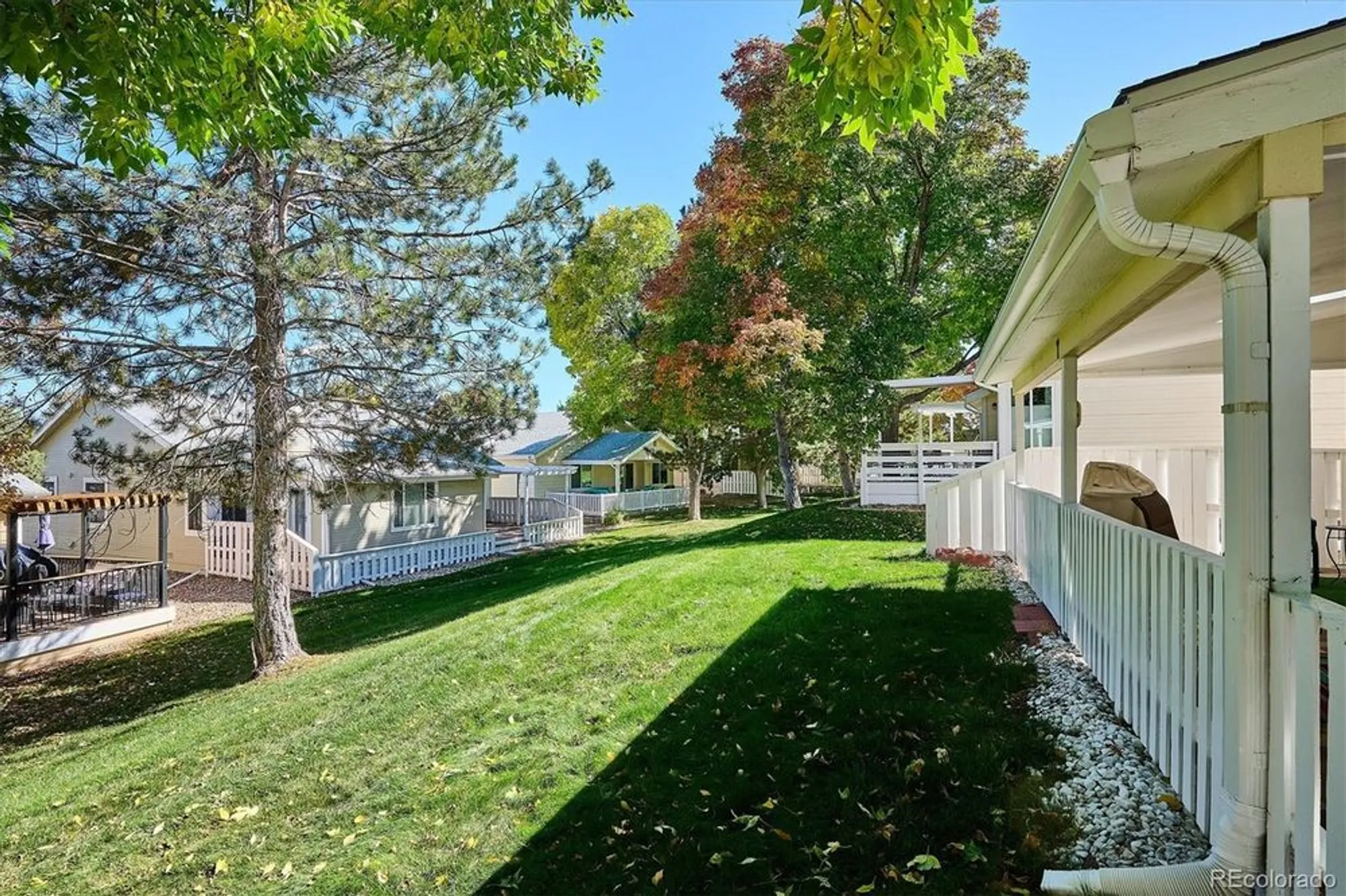 Property Slideshow image 8 of 10 | 7 dunbarton ct, Highlands Ranch, CO, 80130