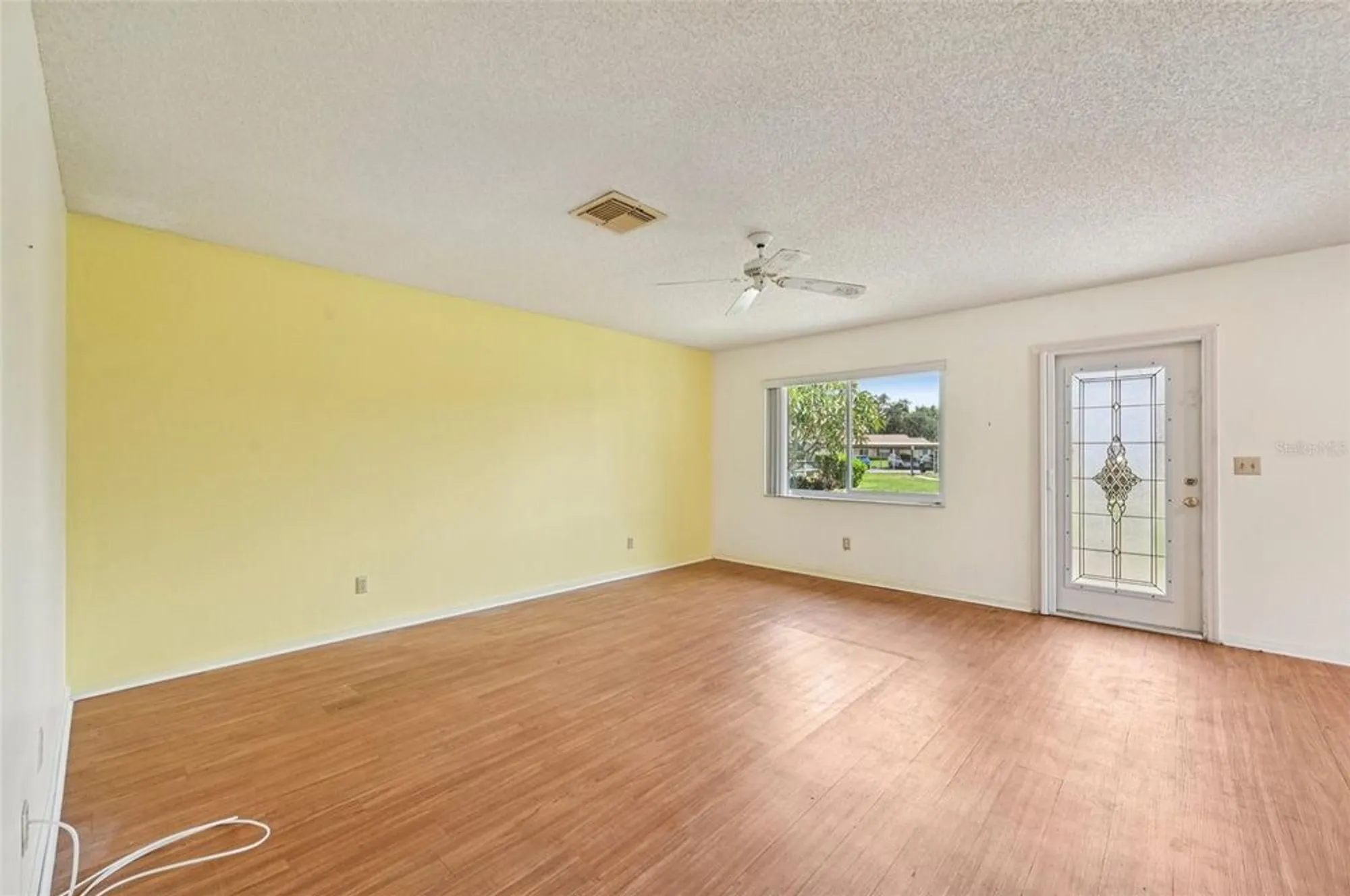 Property Slideshow image 7 of 59 | 1908 canterbury ln 25, Sun City Center, FL, 33573