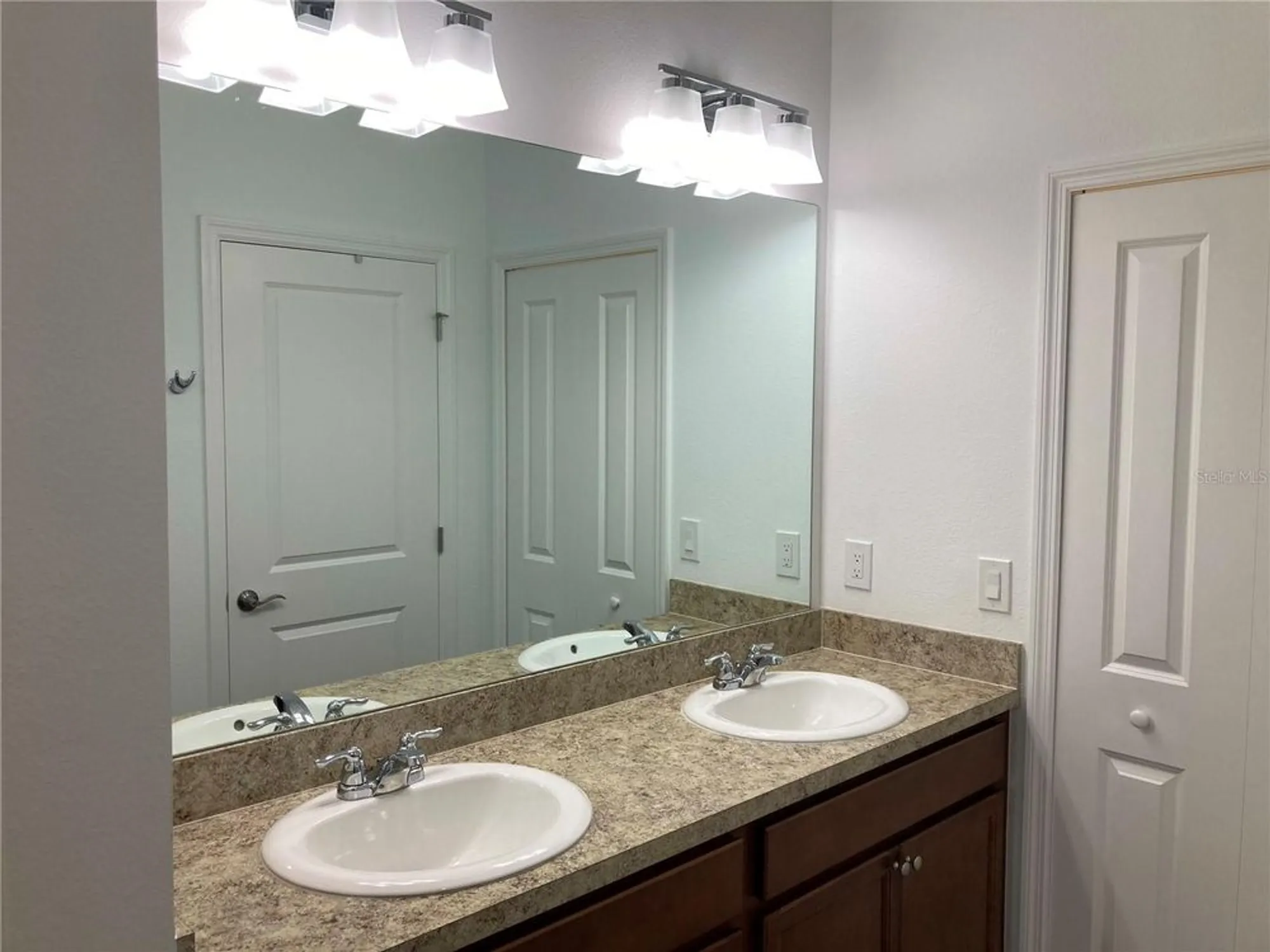 Property Slideshow image 41 of 83 | 280 last mango dr, Daytona Beach, FL, 32124